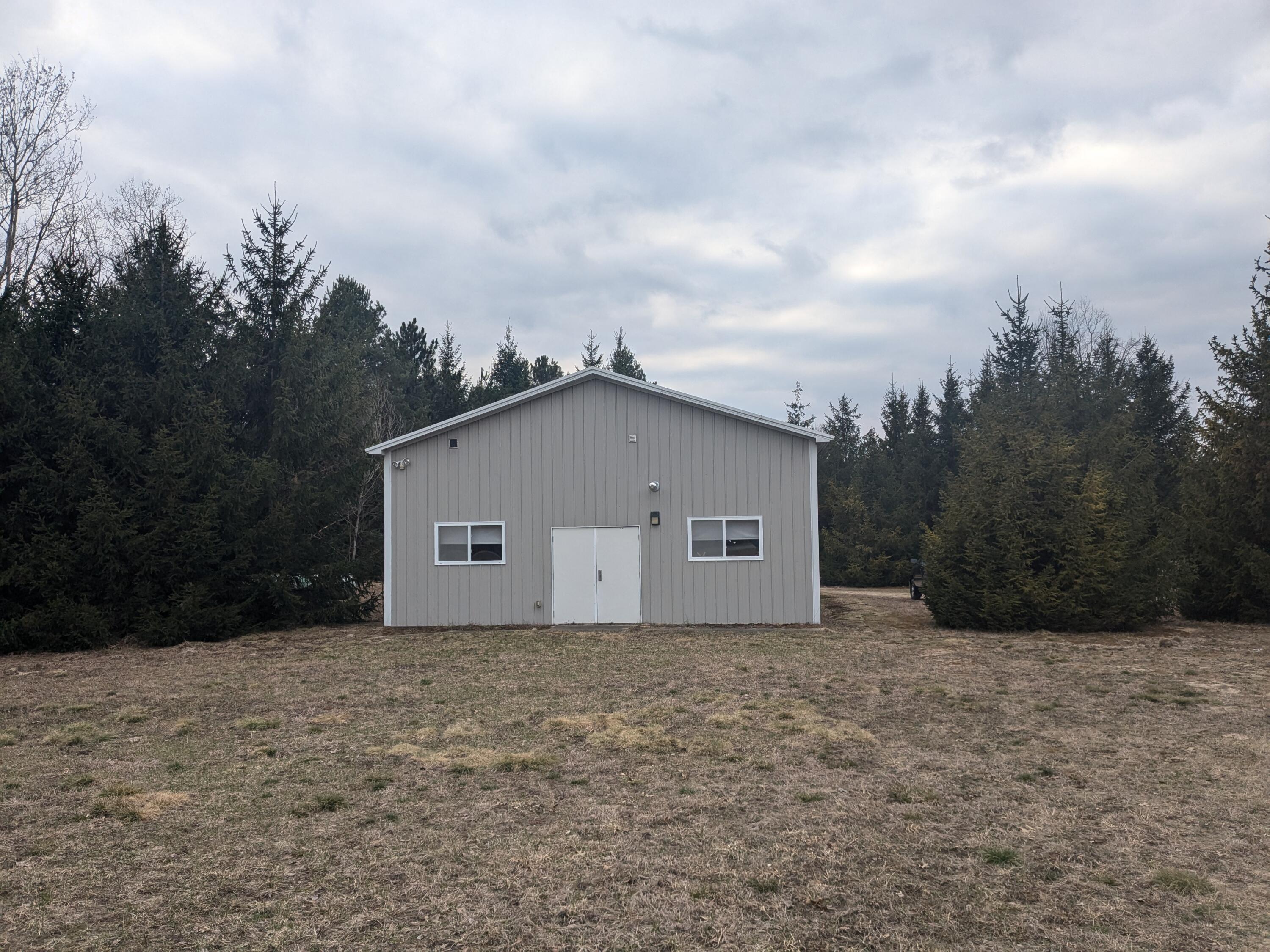 20 W Koenig Road Property Photo