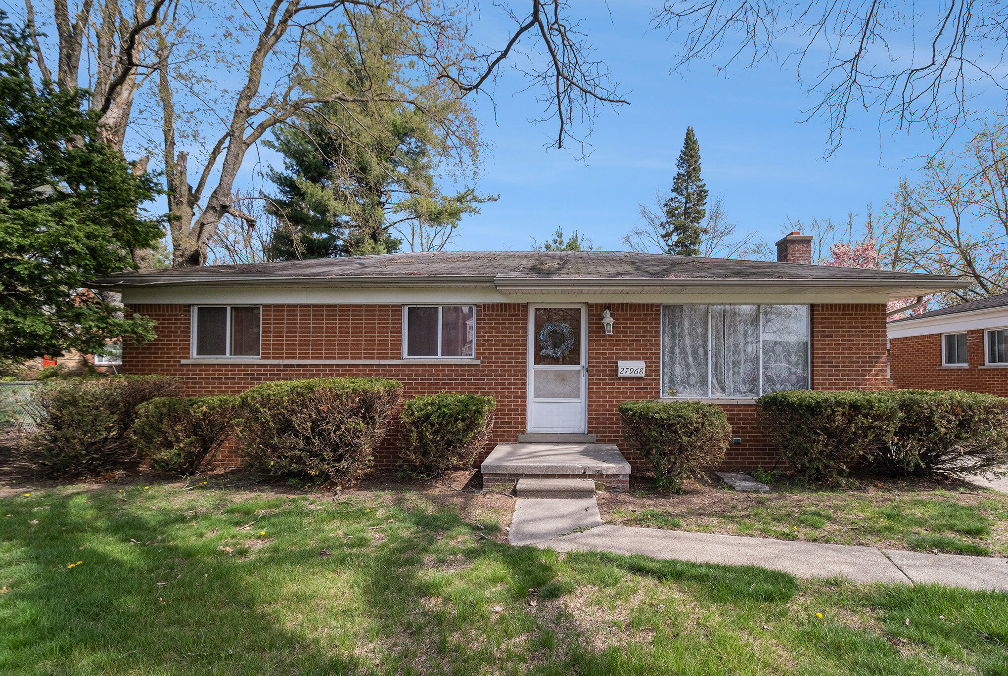 27968 Shiawassee Street Property Photo