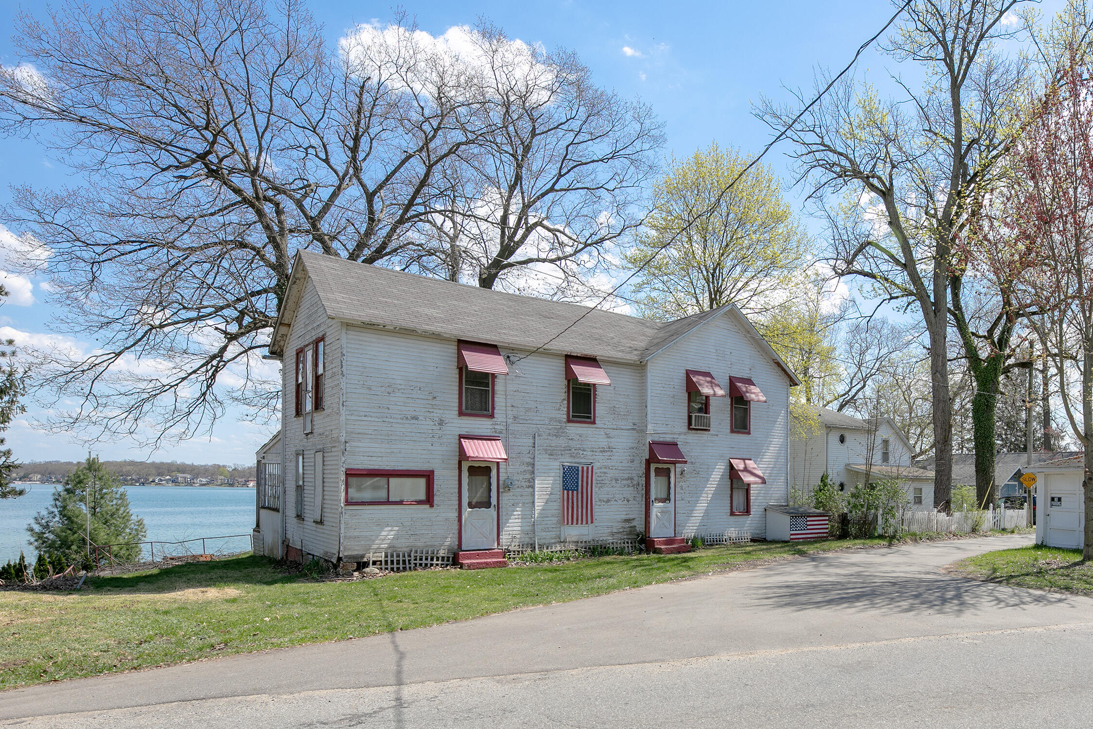 68270 N Shore Drive Property Photo 1