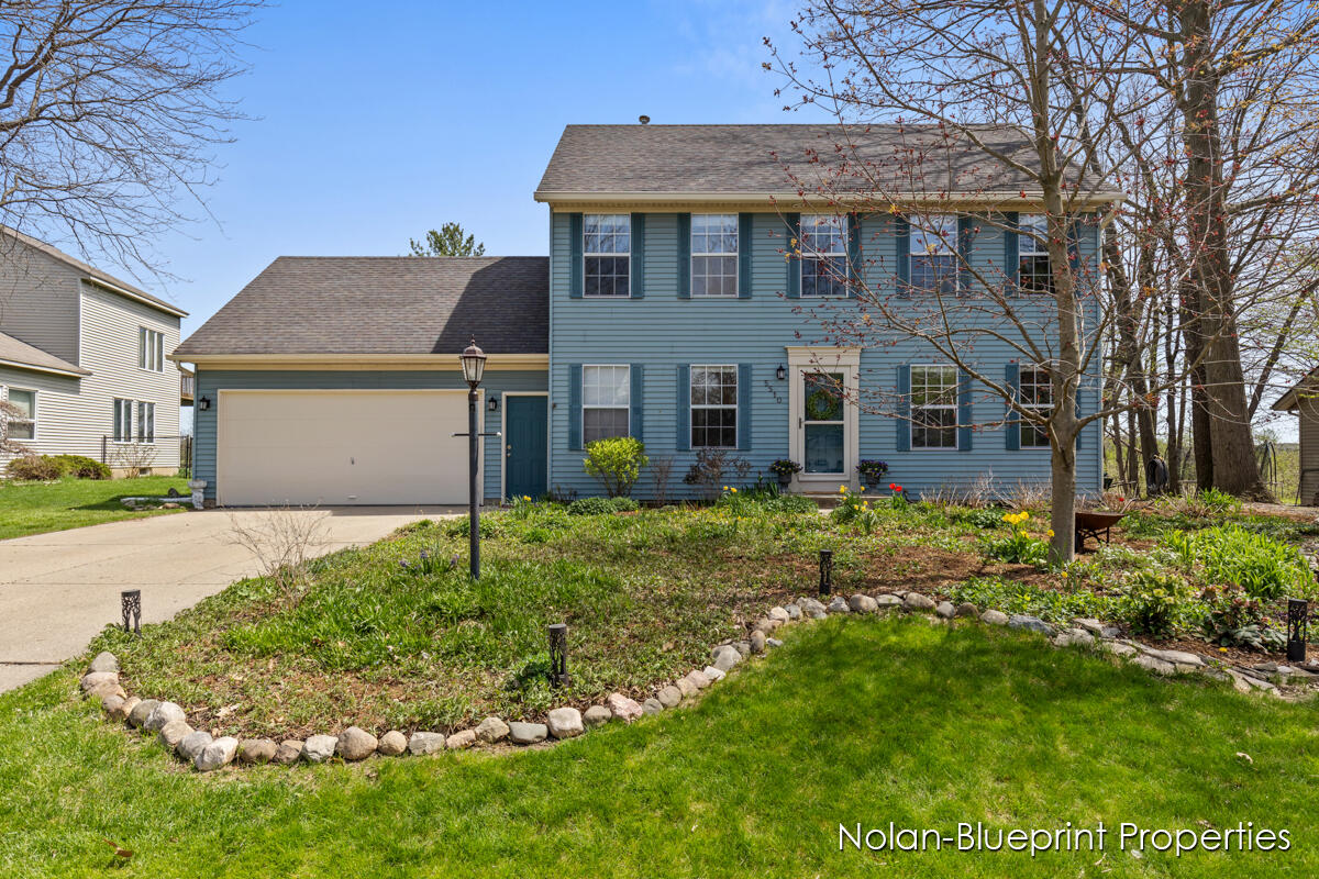5510 Discovery Drive Se Property Photo 1
