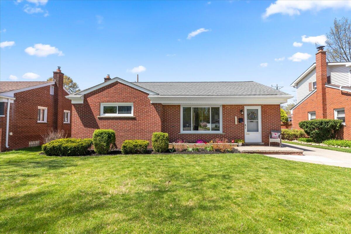 9235 Harrison Street Property Photo