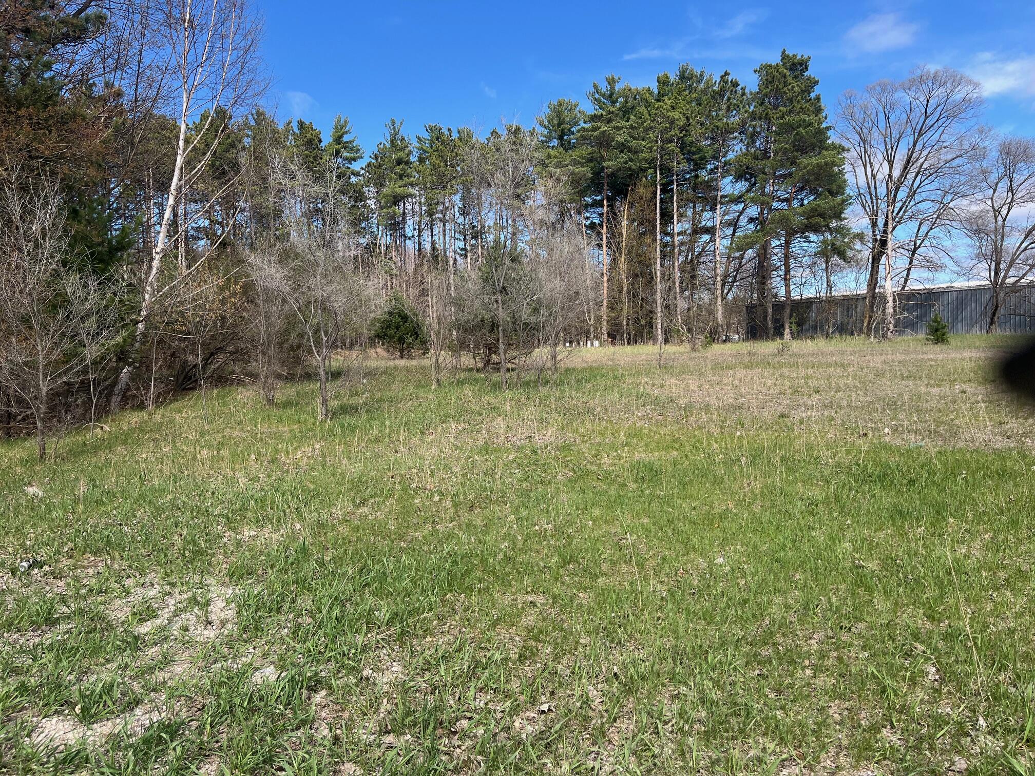1892 W Us-10 Property Photo 4