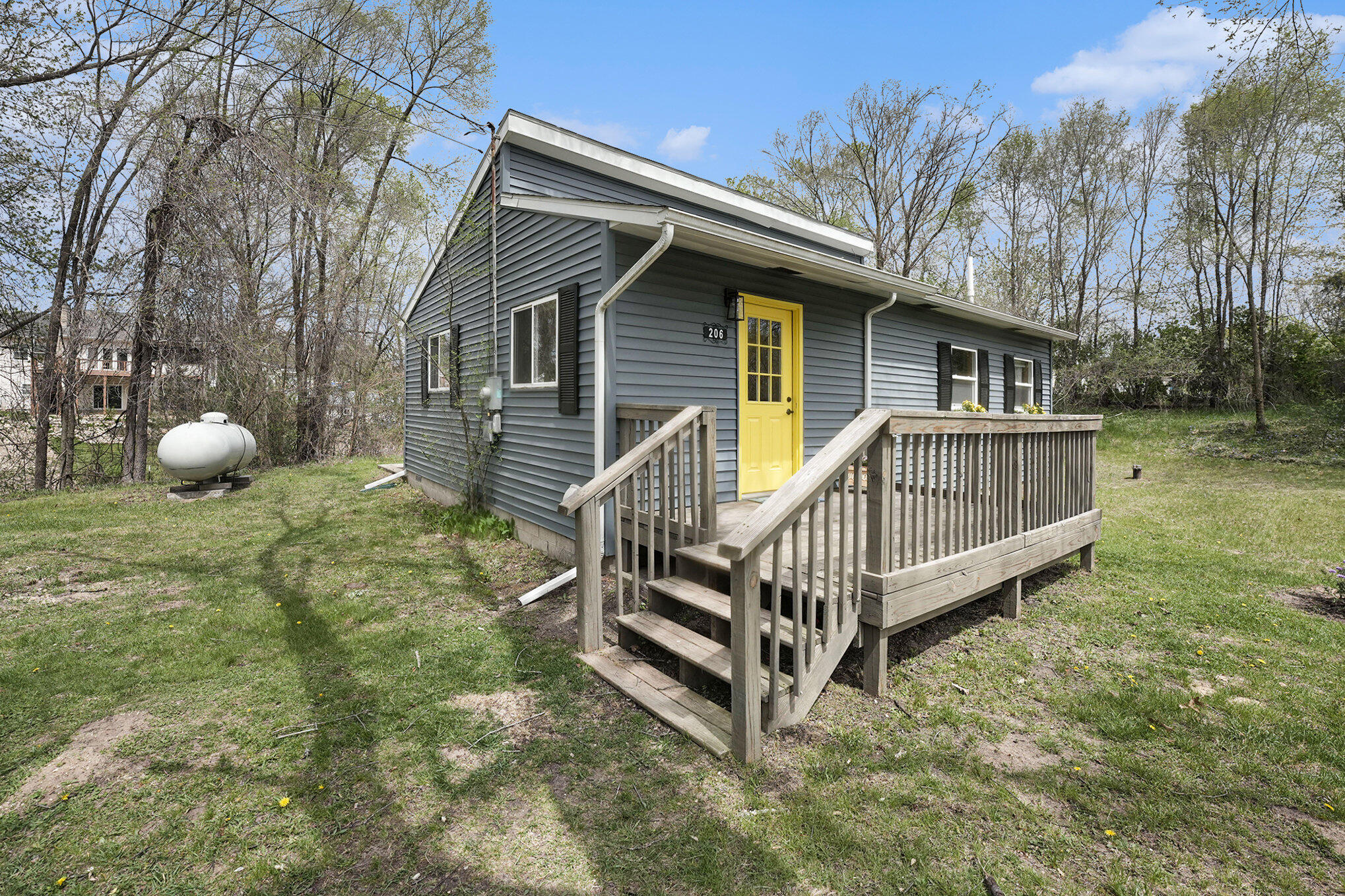 206 Earle Street Property Photo
