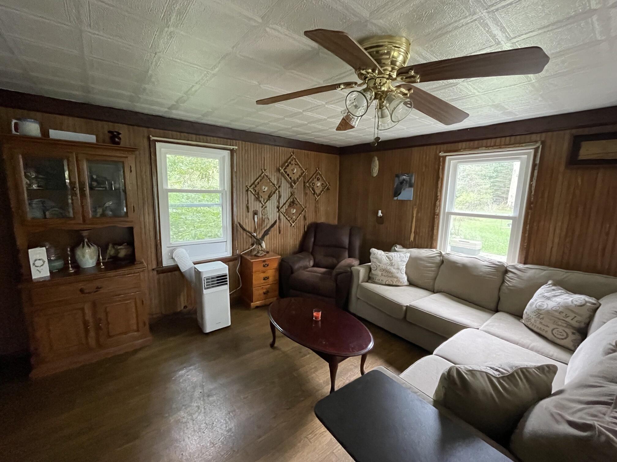 16206 Peters Farm Road Property Photo 3