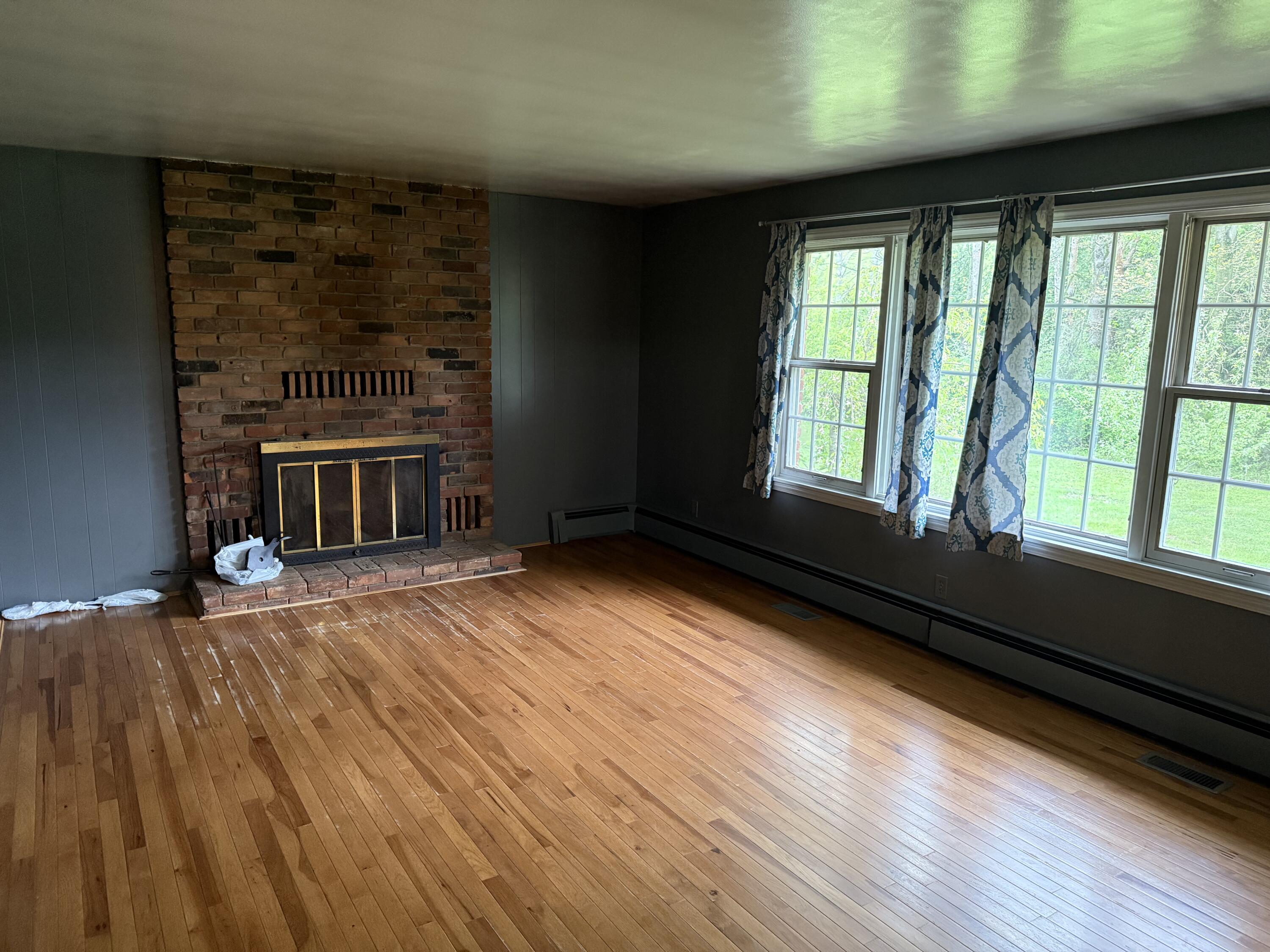 6411 Custer Road Property Photo 9