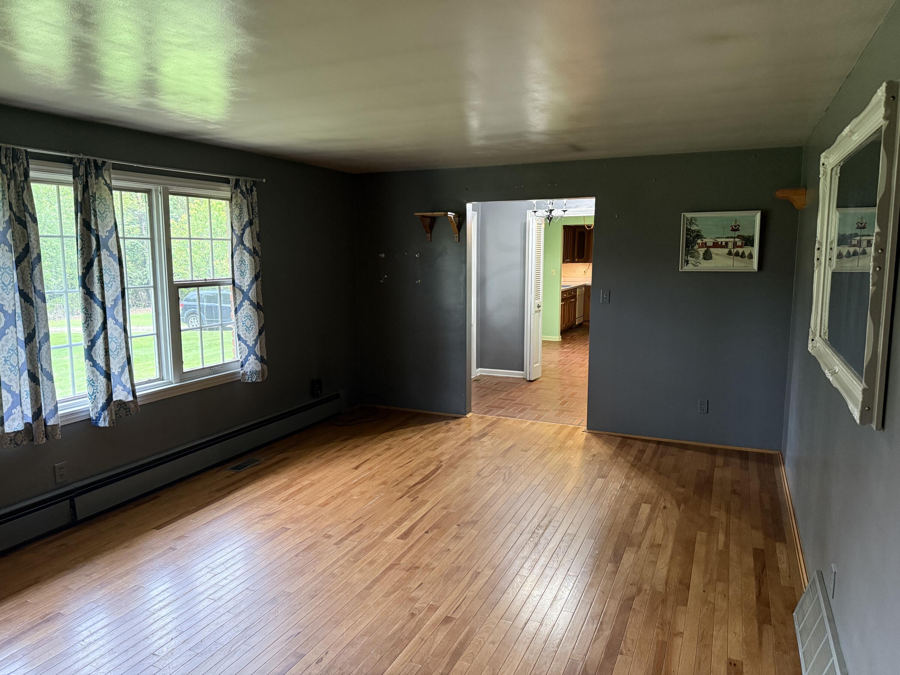 6411 Custer Road Property Photo 10