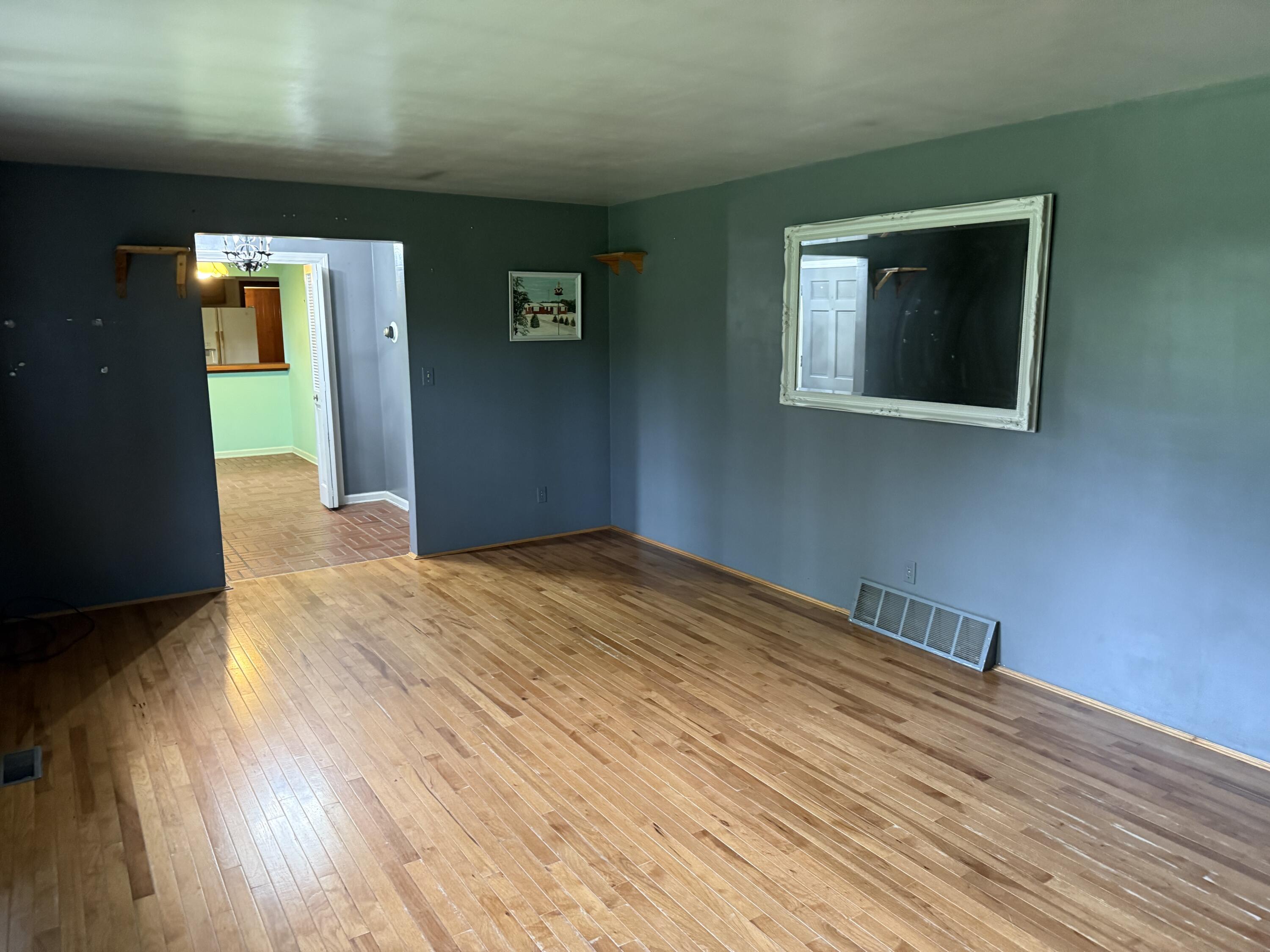 6411 Custer Road Property Photo 12