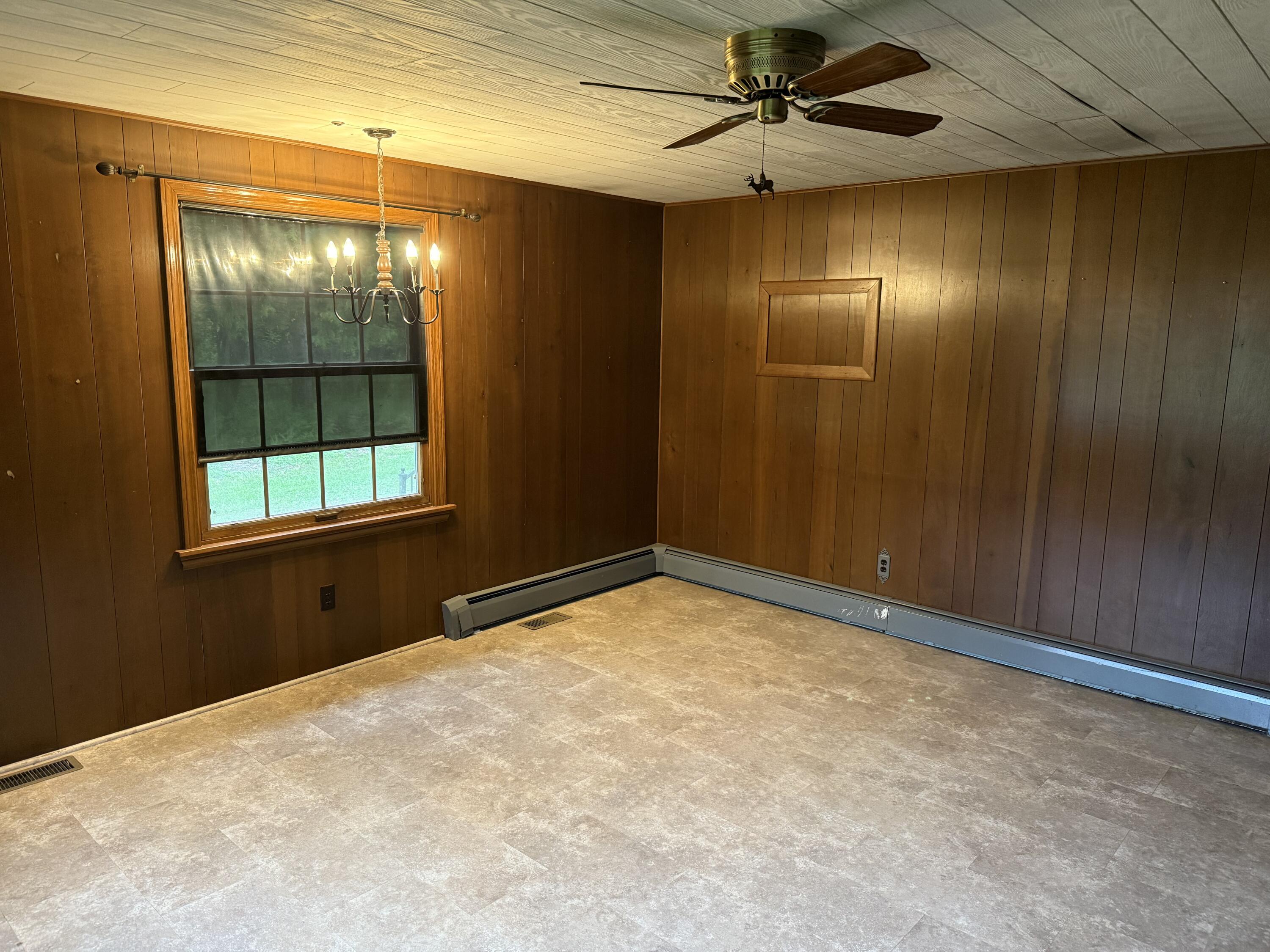 6411 Custer Road Property Photo 13