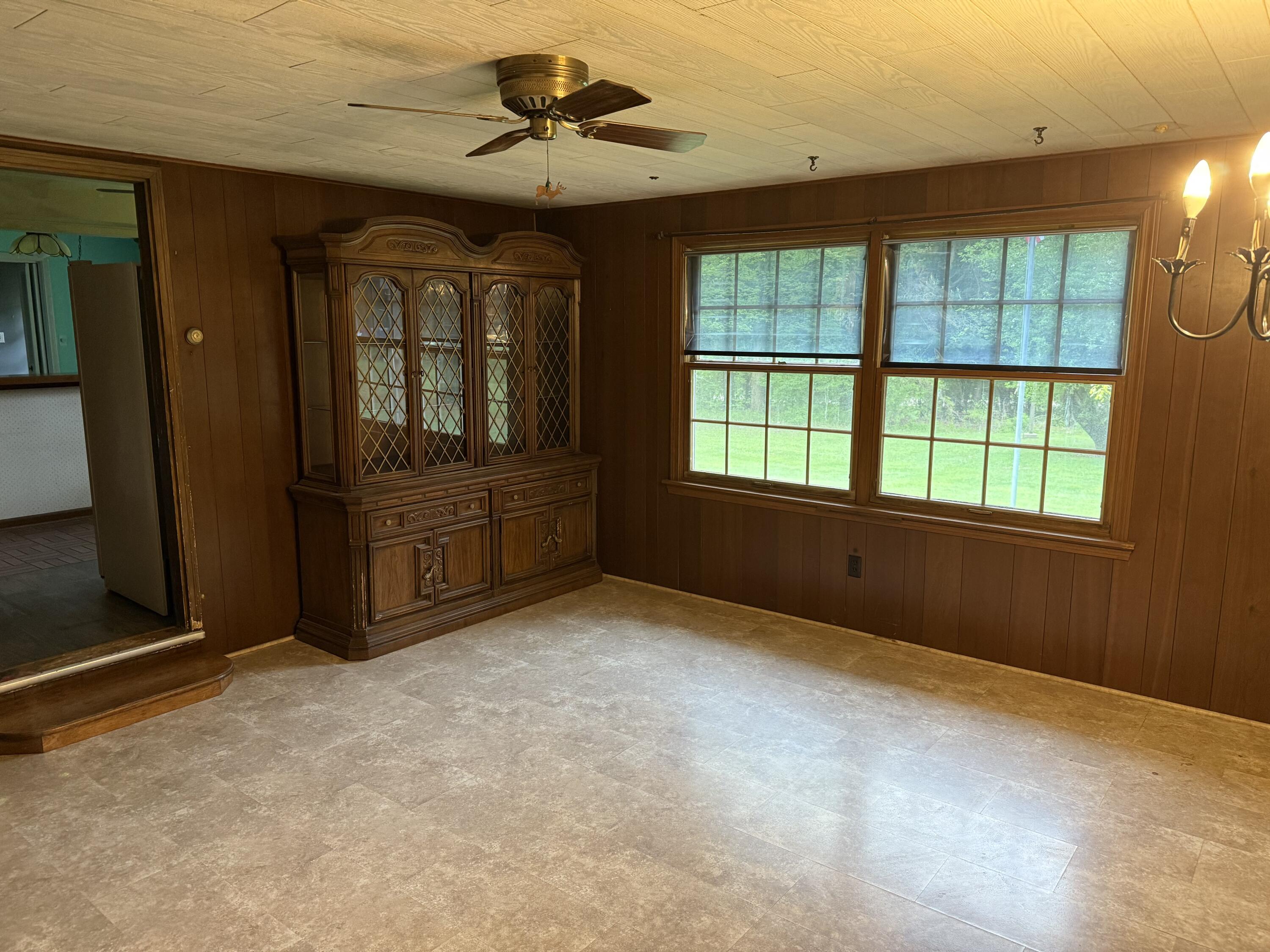 6411 Custer Road Property Photo 16