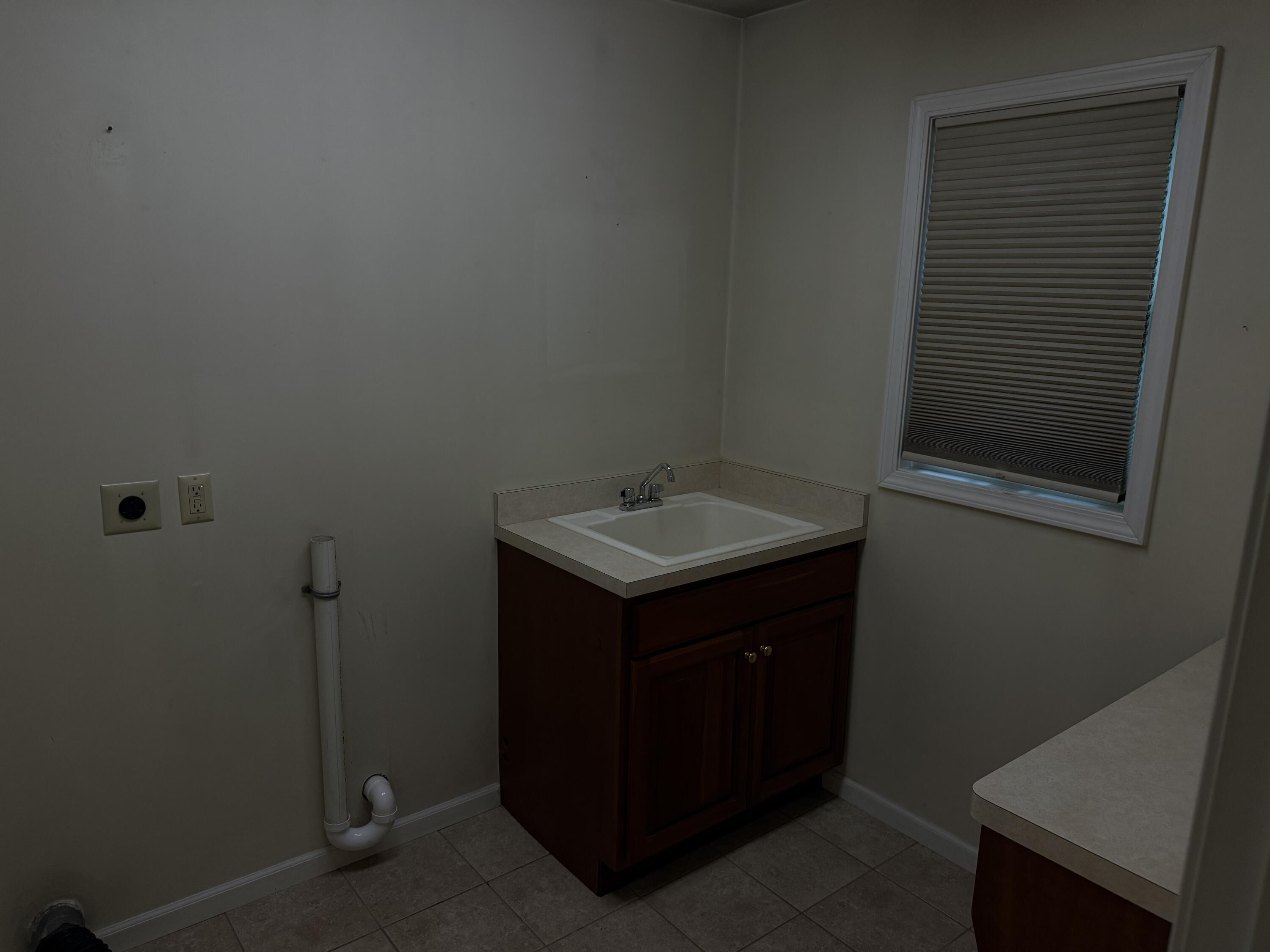 6411 Custer Road Property Photo 37
