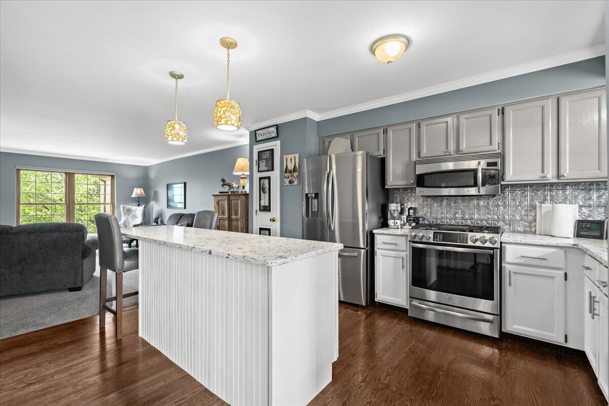 11771 Shenandoah Drive Property Photo 4