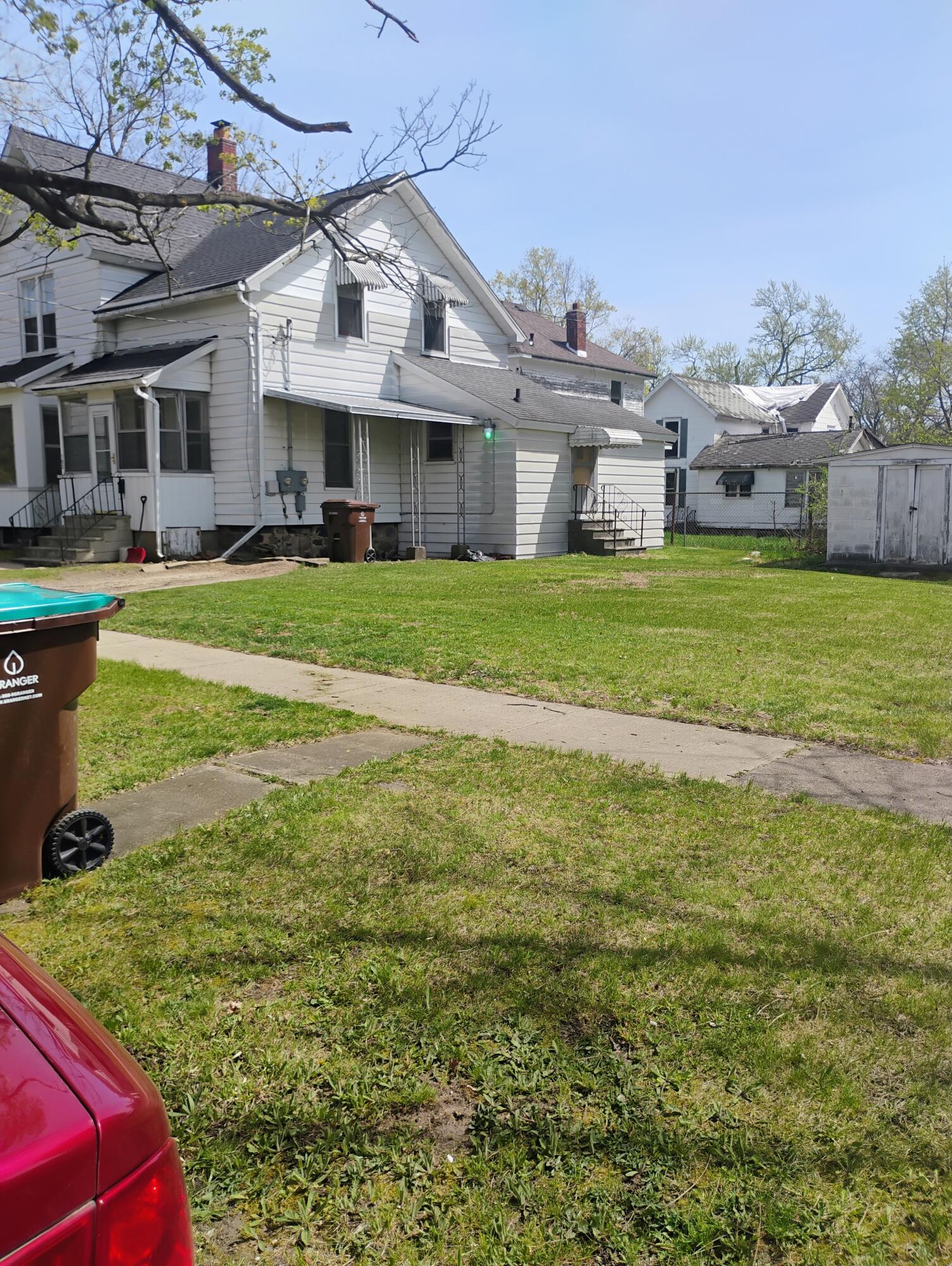 102 S Albion Street Property Photo 1