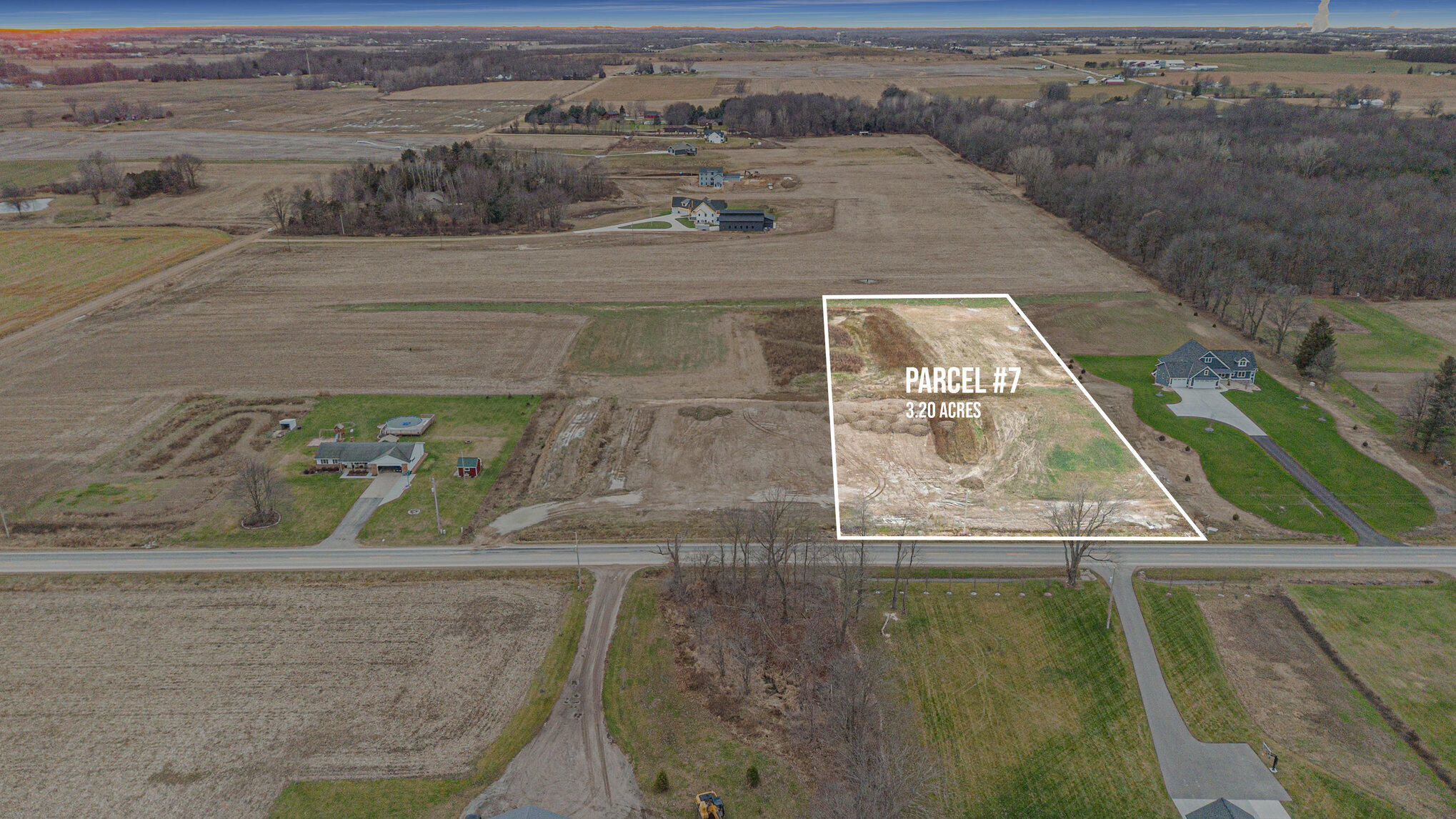 Parcel 7 40th Property Photo 2