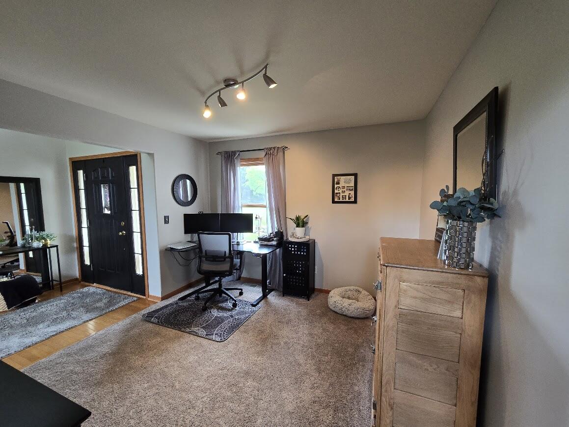 9888 Fountain Lane Property Photo 4