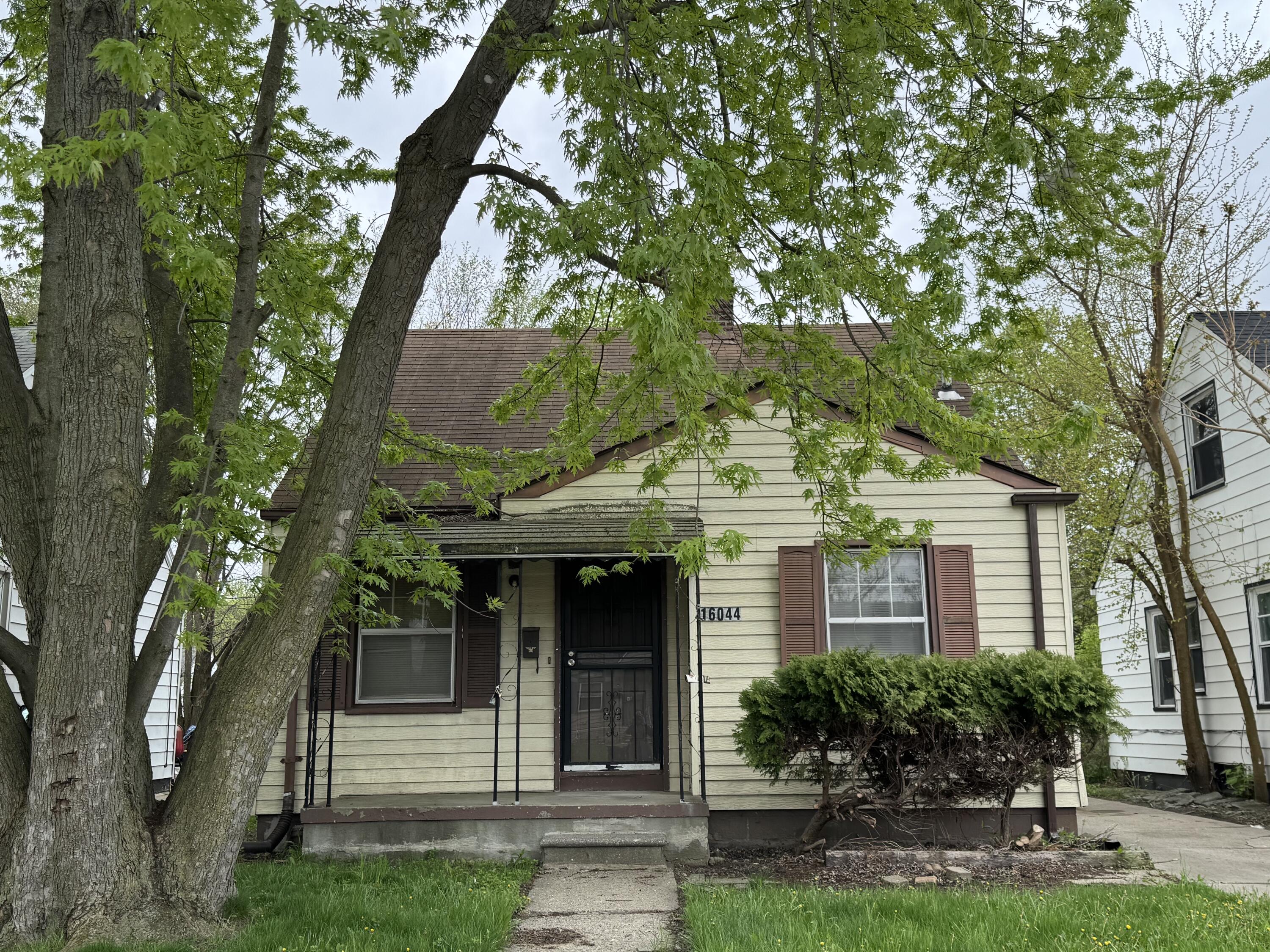 16044 Fairmount Drive Property Photo 5