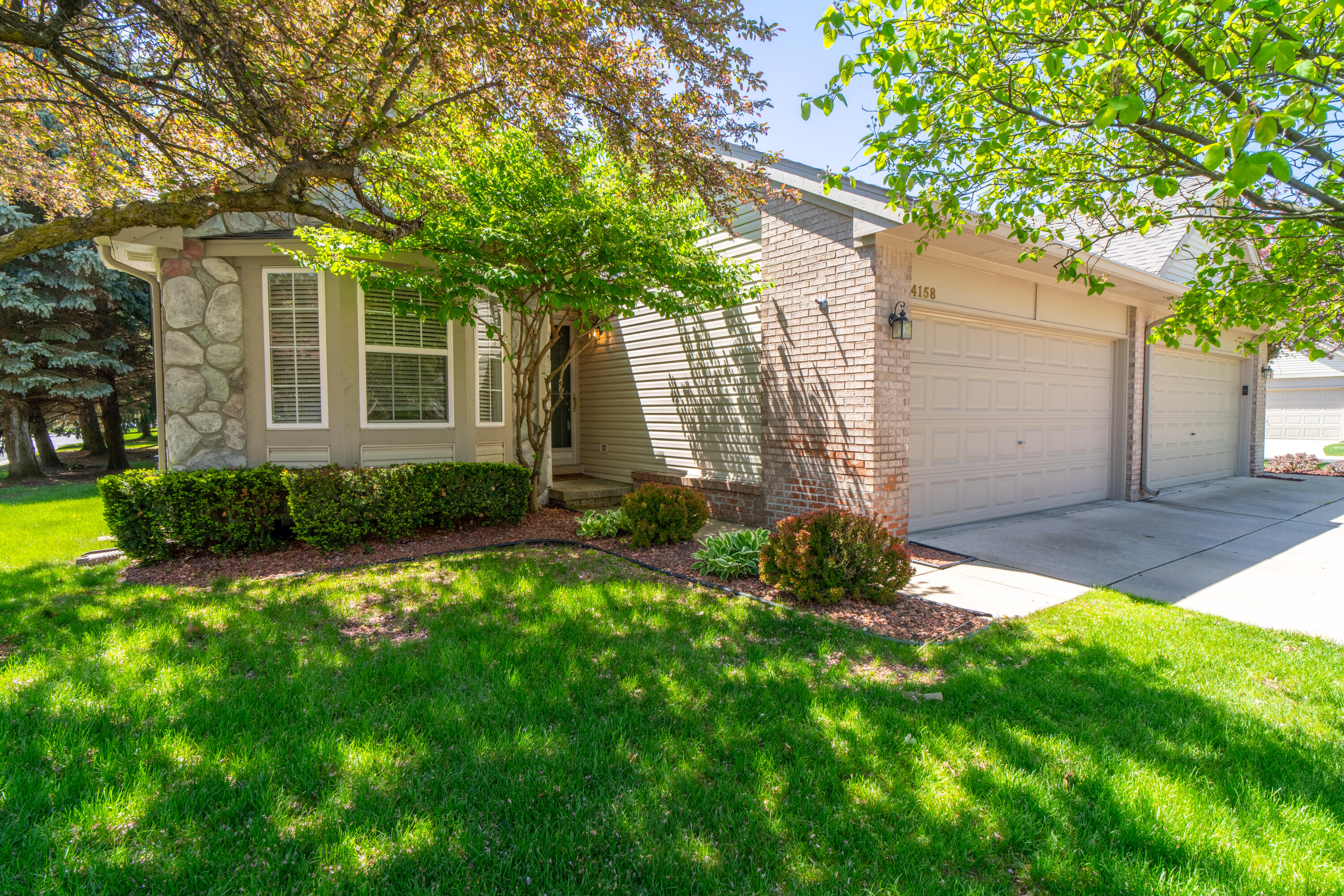 4158 Richfield Drive Property Photo