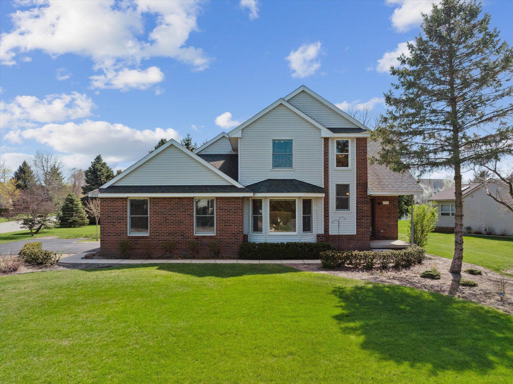 13732 Monarch Drive Property Photo 4