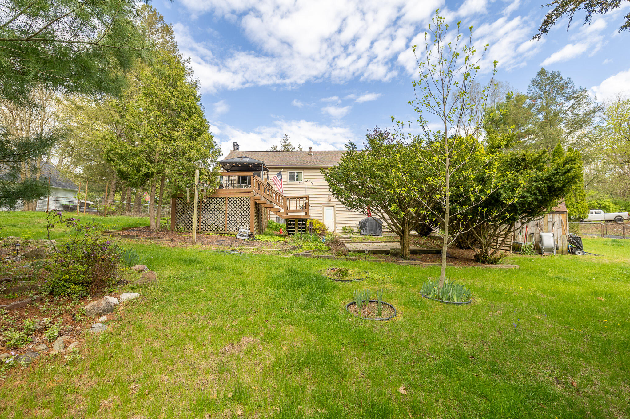 11926 Neil Street Property Photo 30