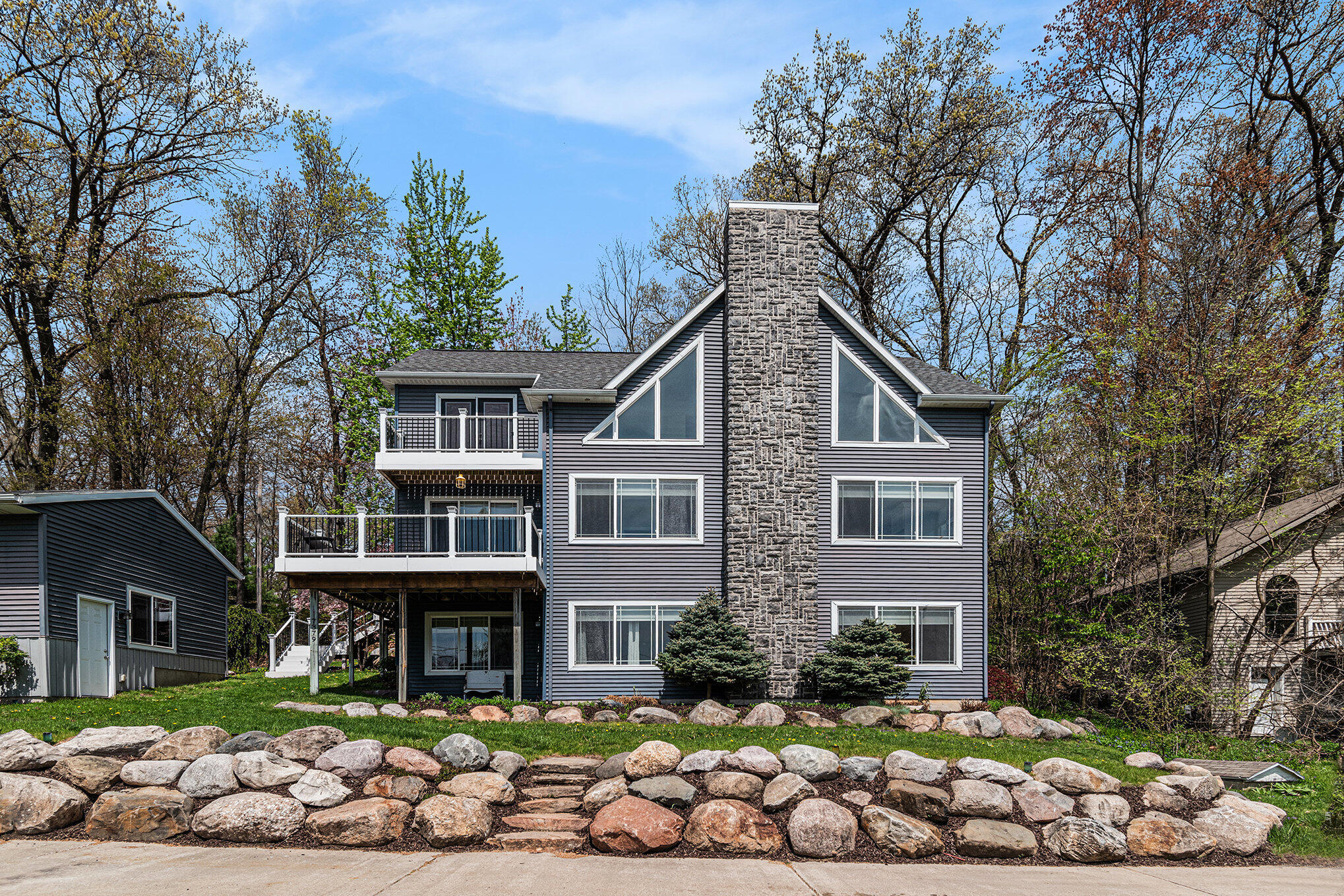 7379 Wimpole Drive Ne Property Photo