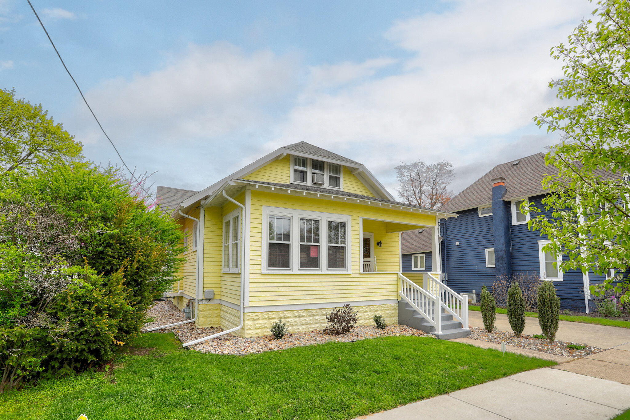 225 Van Buren Street Property Photo