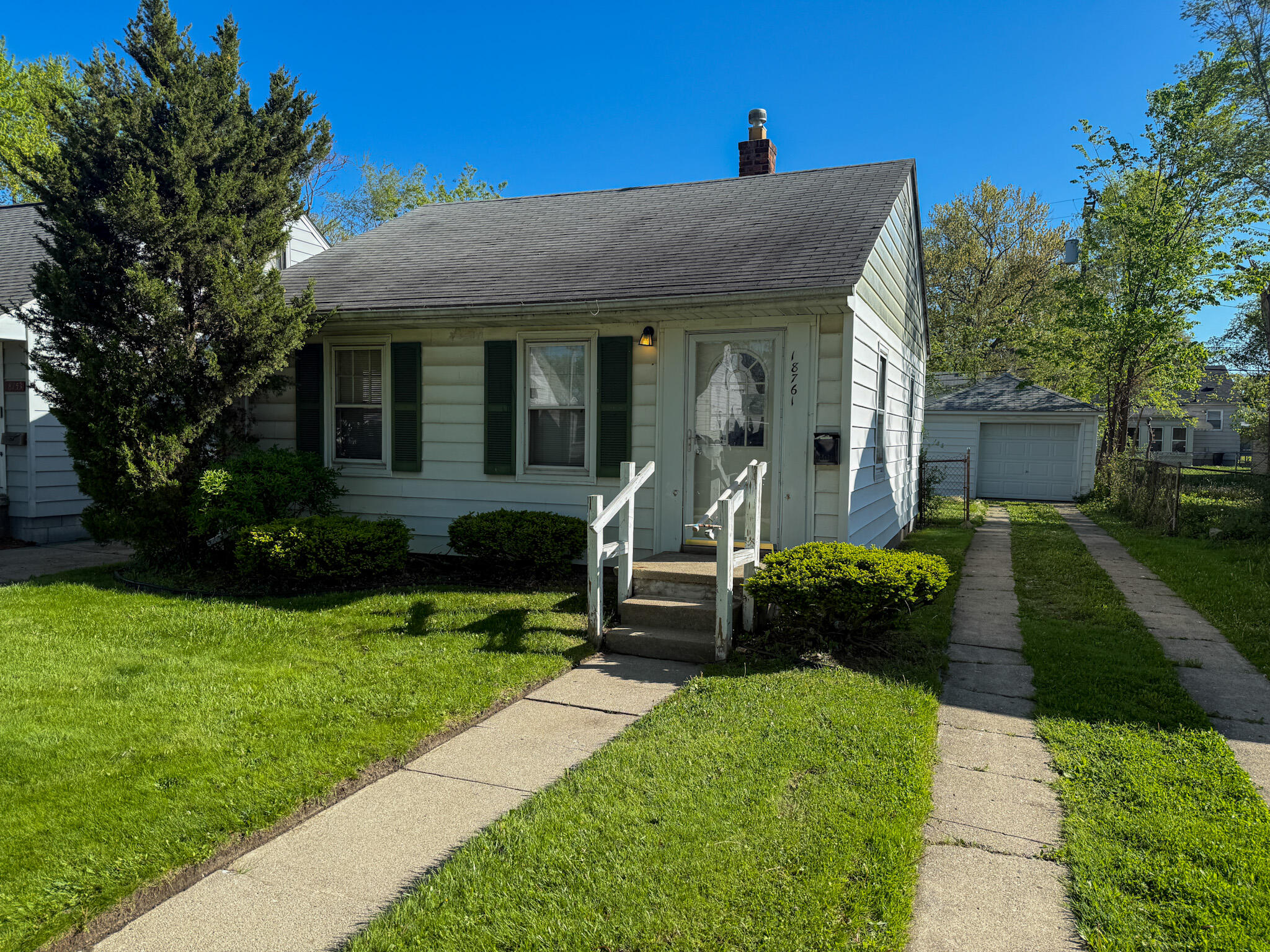 18761 Kingsville Street Property Photo 1