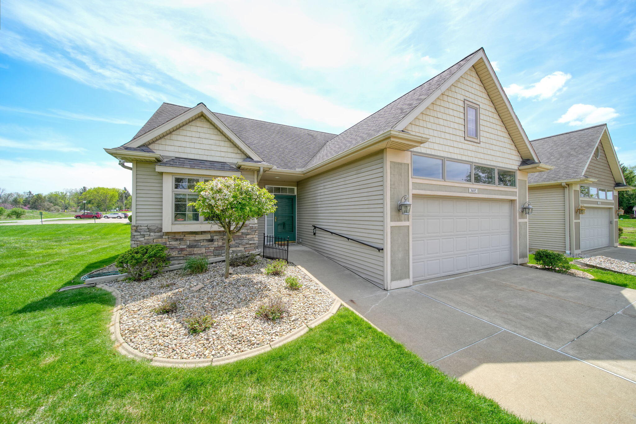 3605 Terrace Hills Lane Property Photo 4
