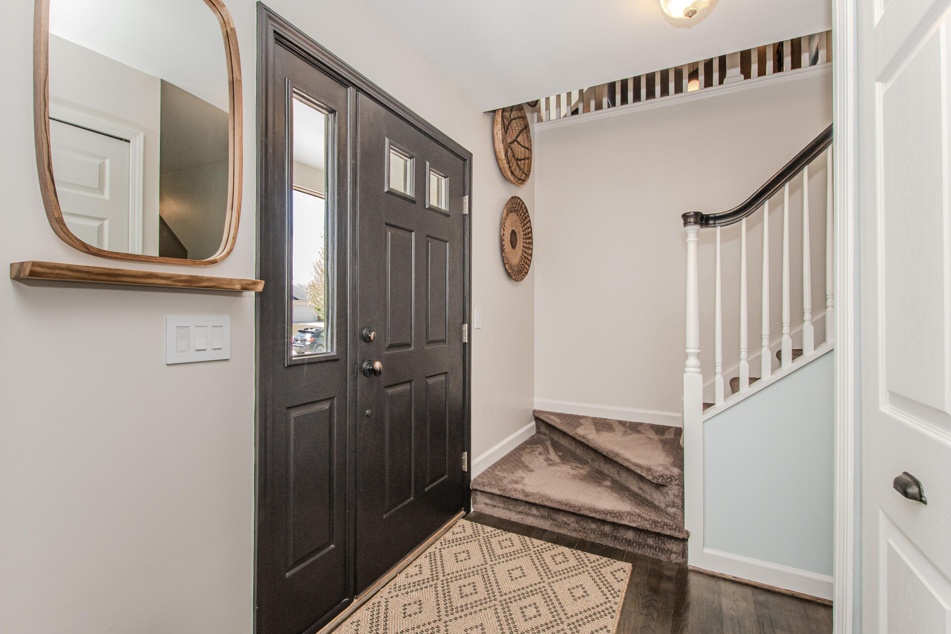 2142 Spring Ridge Drive Property Photo 8