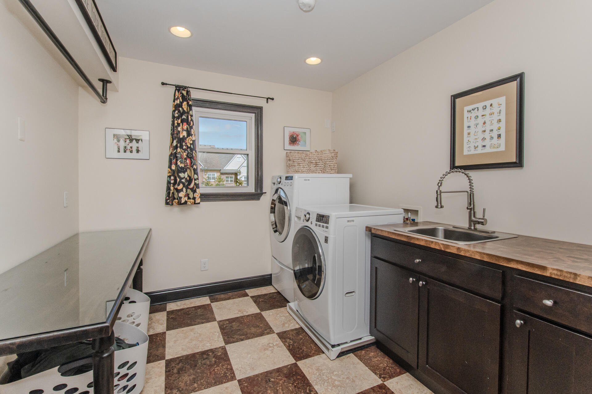 2142 Spring Ridge Drive Property Photo 45