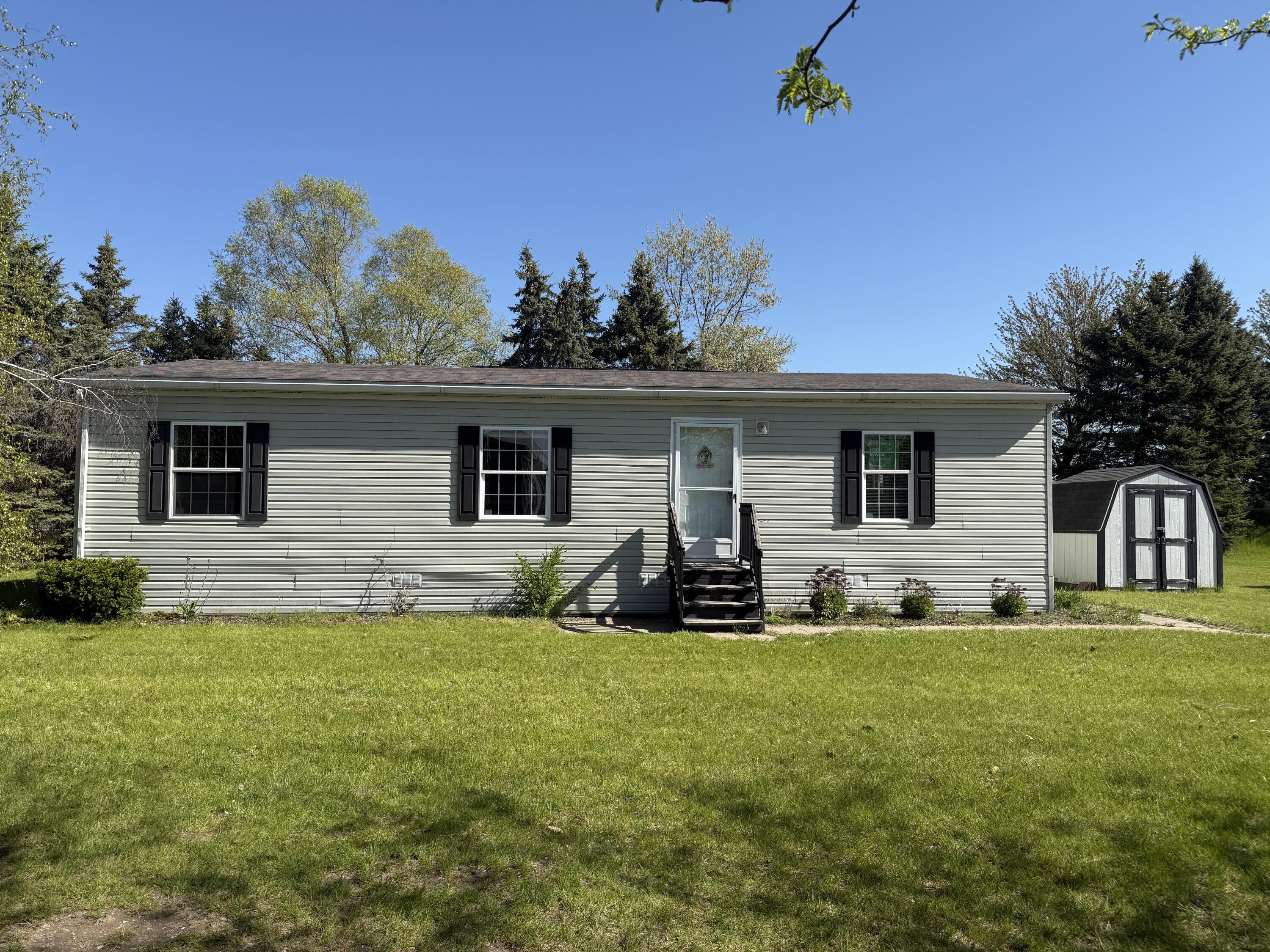 360 E Tuttle Road, 8 Property Photo