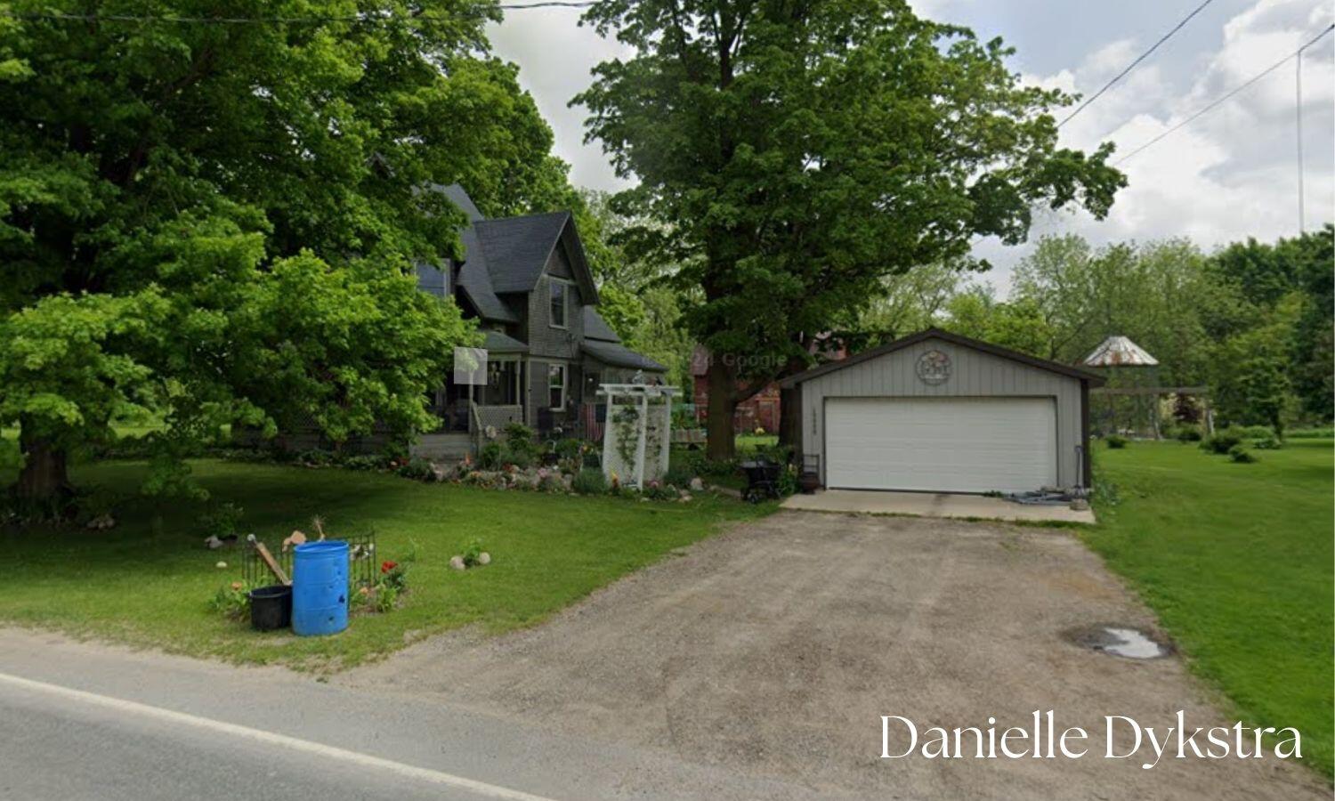 6951 S Vickeryville Road Property Photo