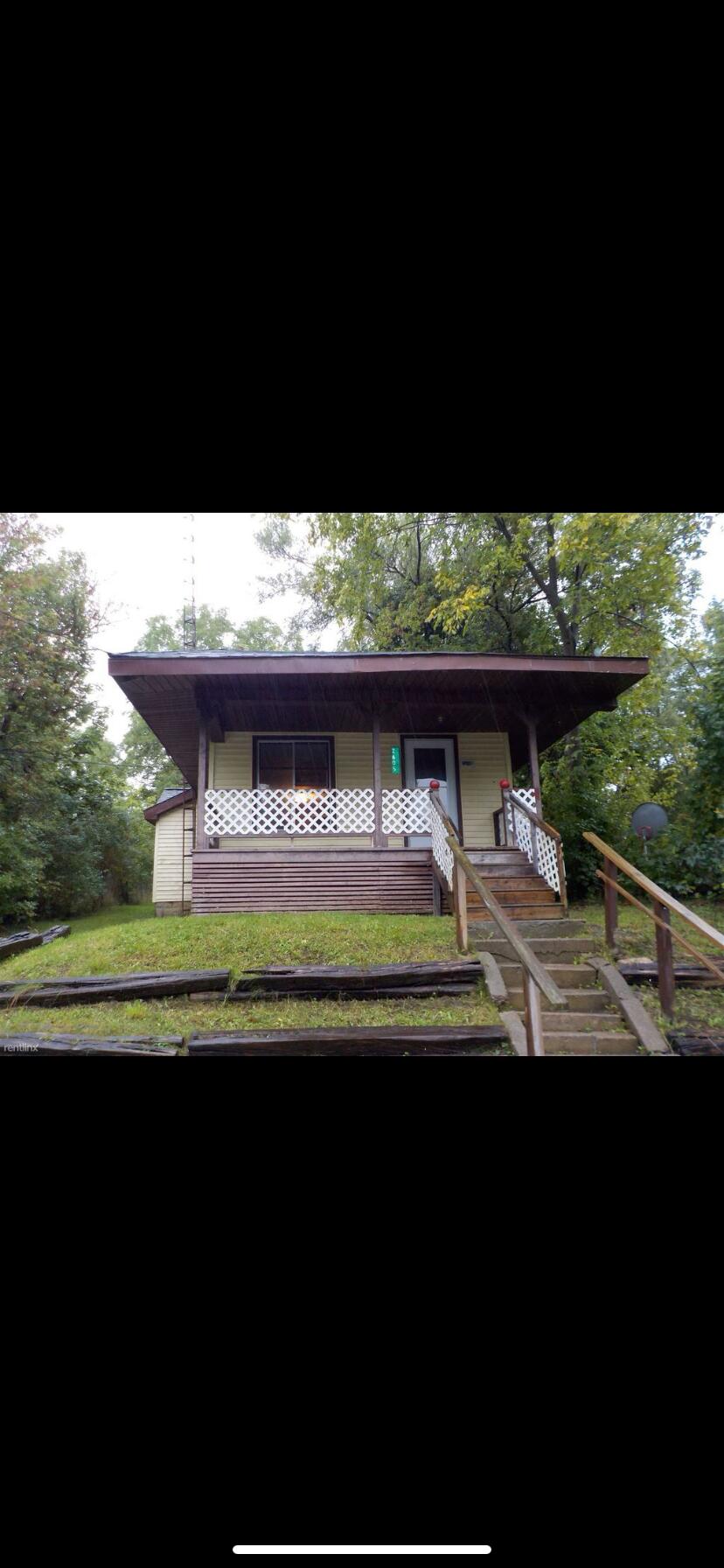 2605 Lester Street Property Photo