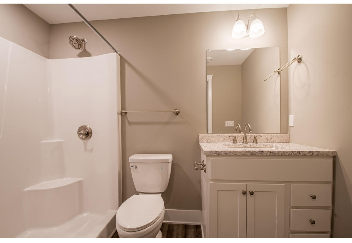 2332 Gilder Property Photo 12