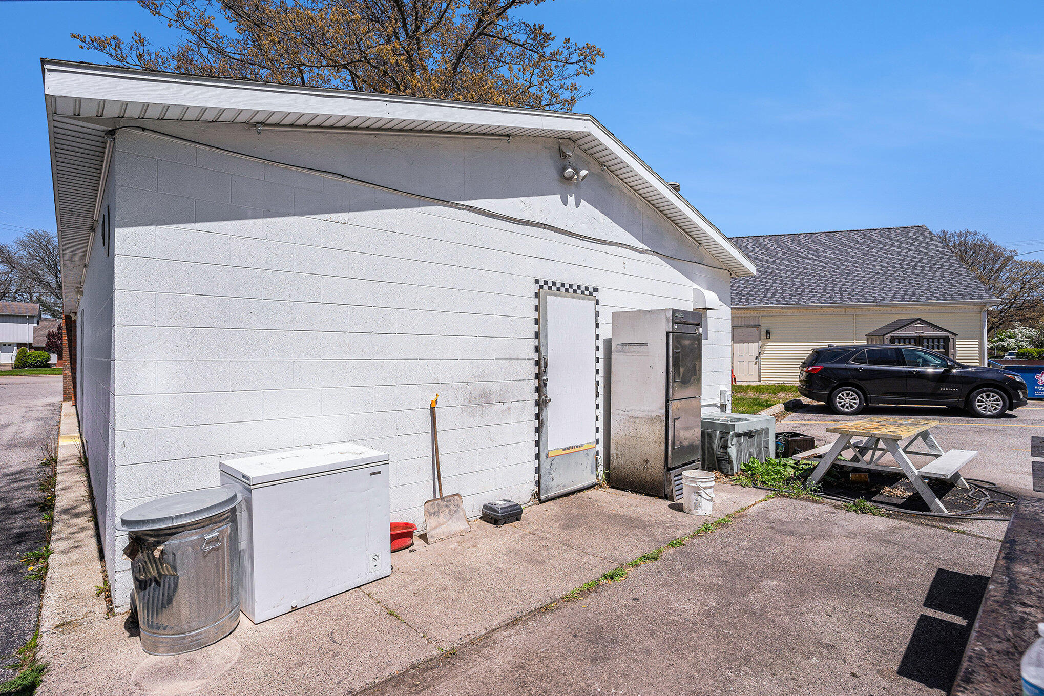 1125 W Hackley Avenue Property Photo 16