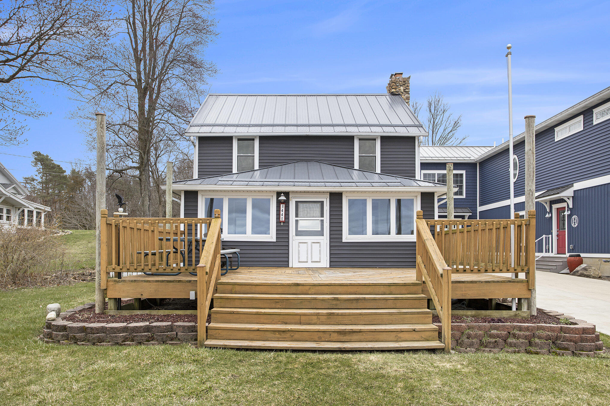 144 E Hickory Road Property Photo