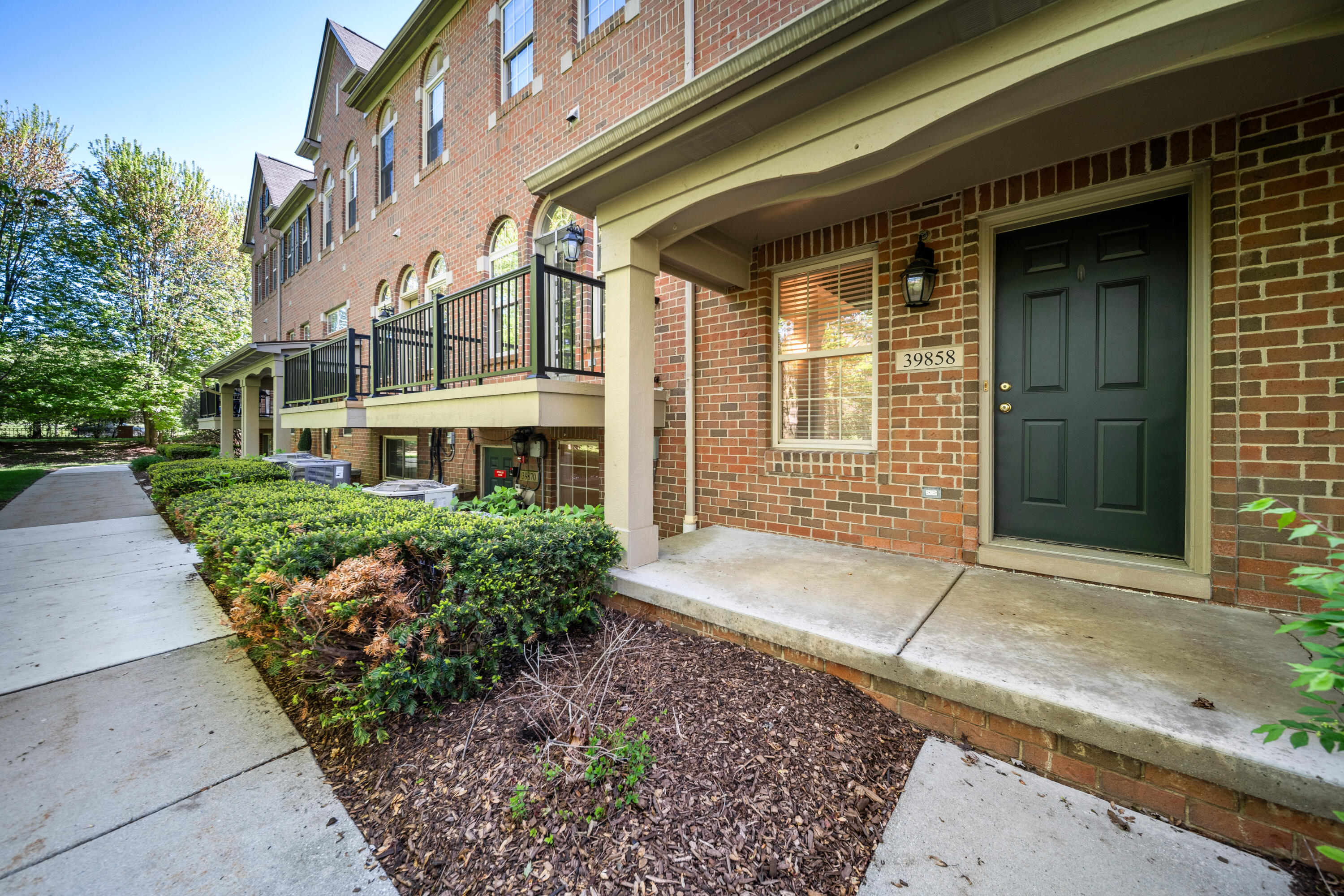 39858 Rockcrest Circle Property Photo 1