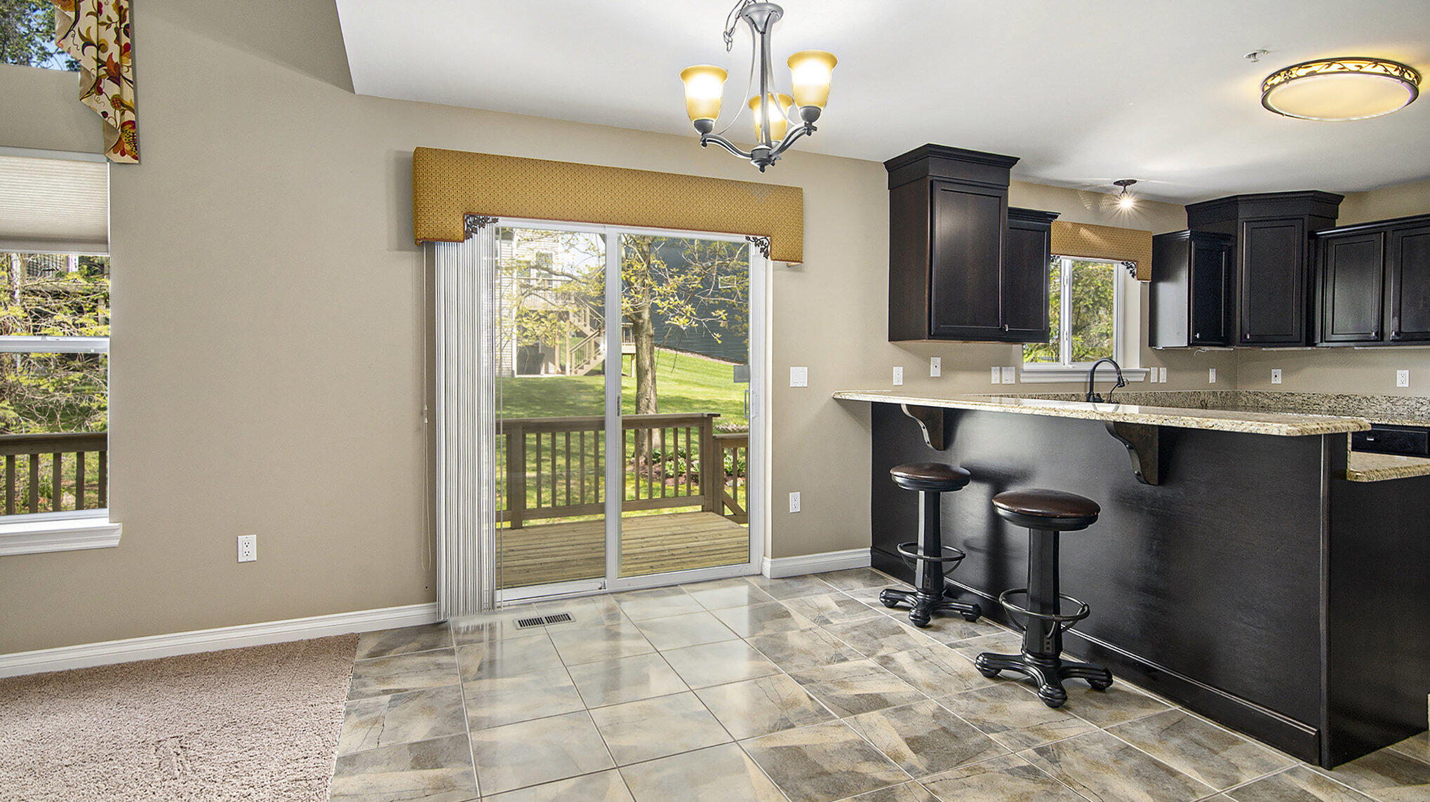 4607 Spring Mountain Drive Property Photo 9