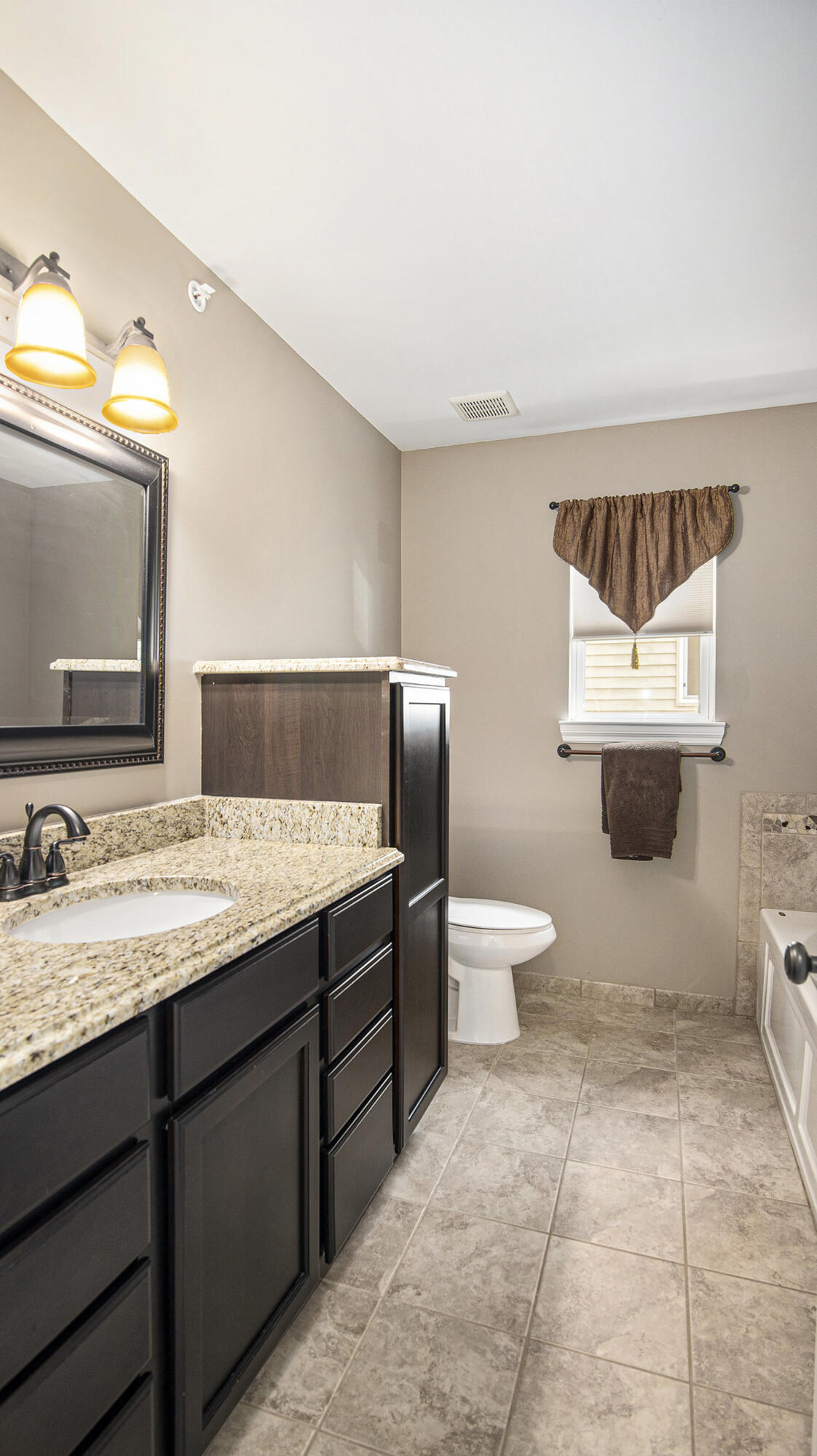 4607 Spring Mountain Drive Property Photo 18
