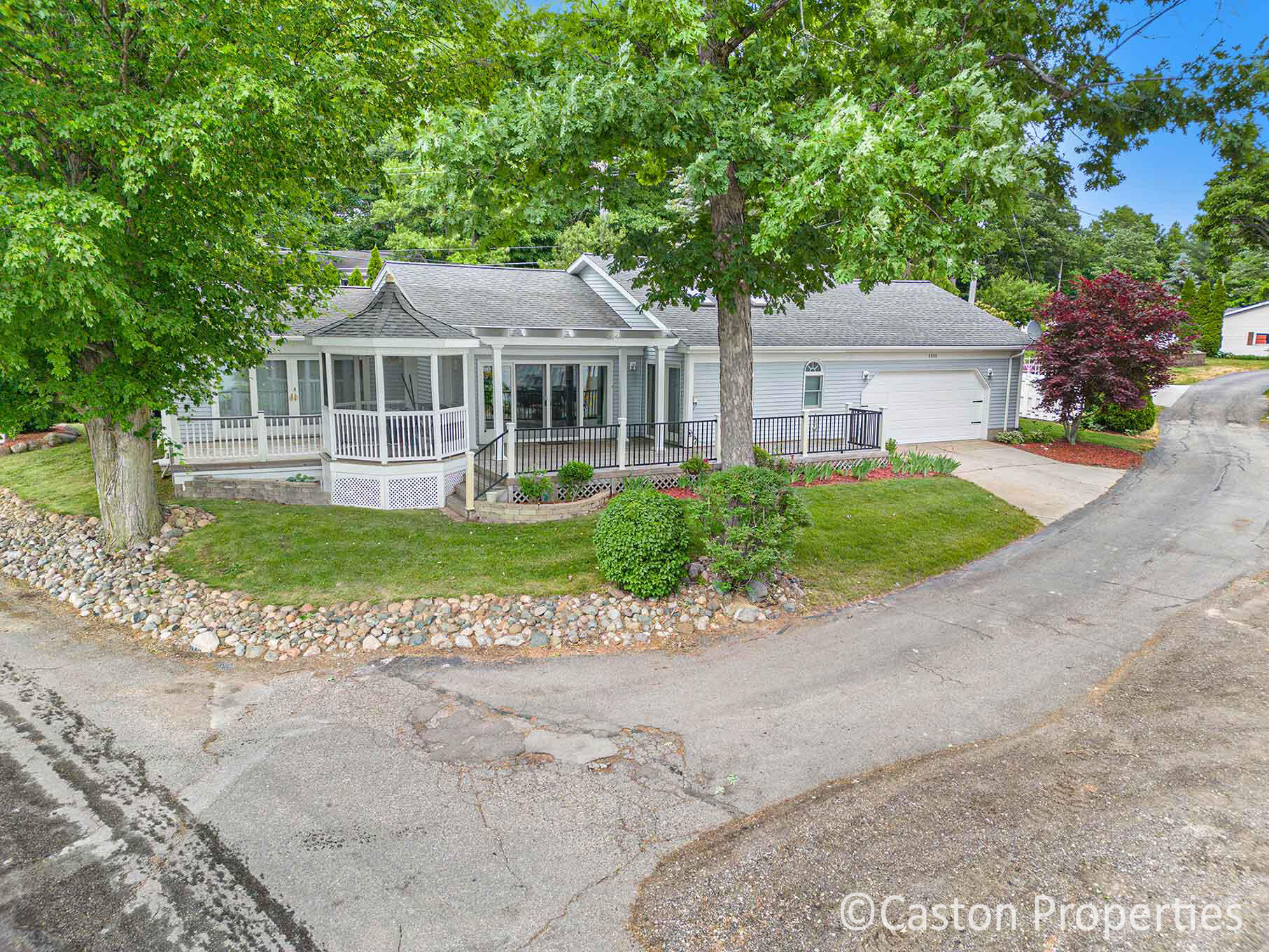 6986 Wildwood Drive Property Photo