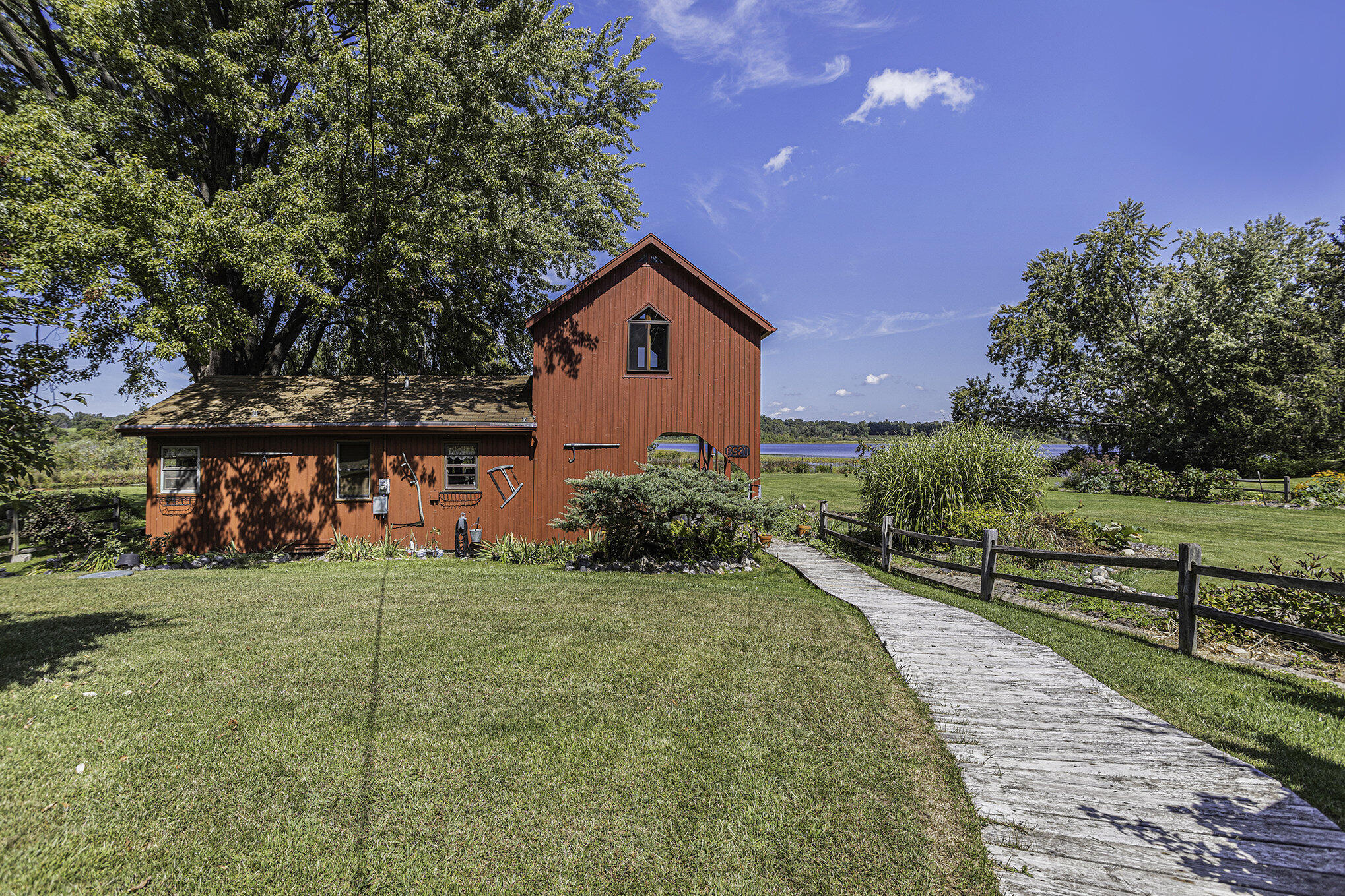 6520 Oakwood Drive Property Photo