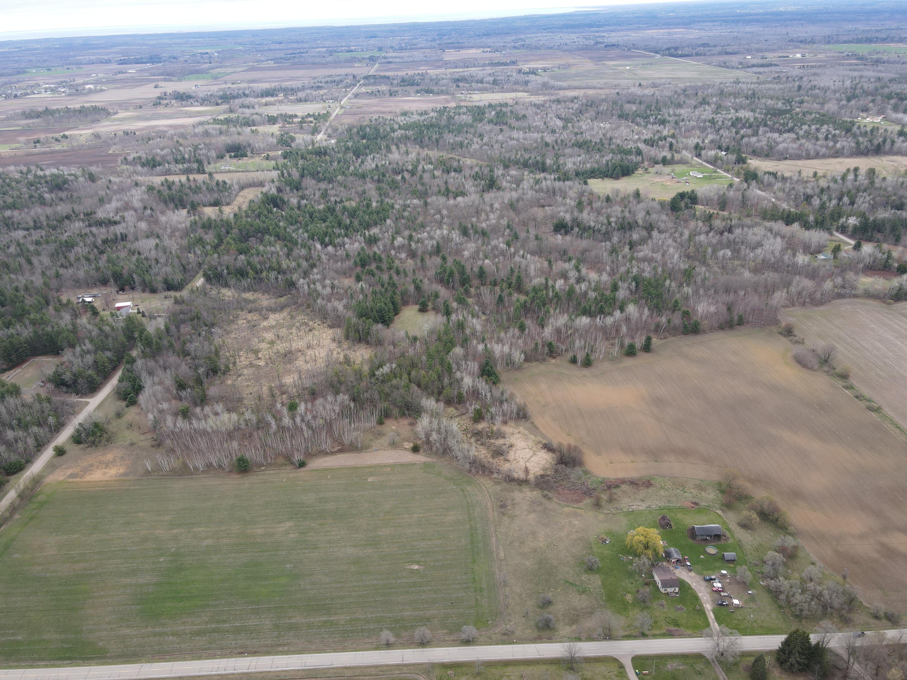 0vl W Maple Ridge Rd Property Photo 1