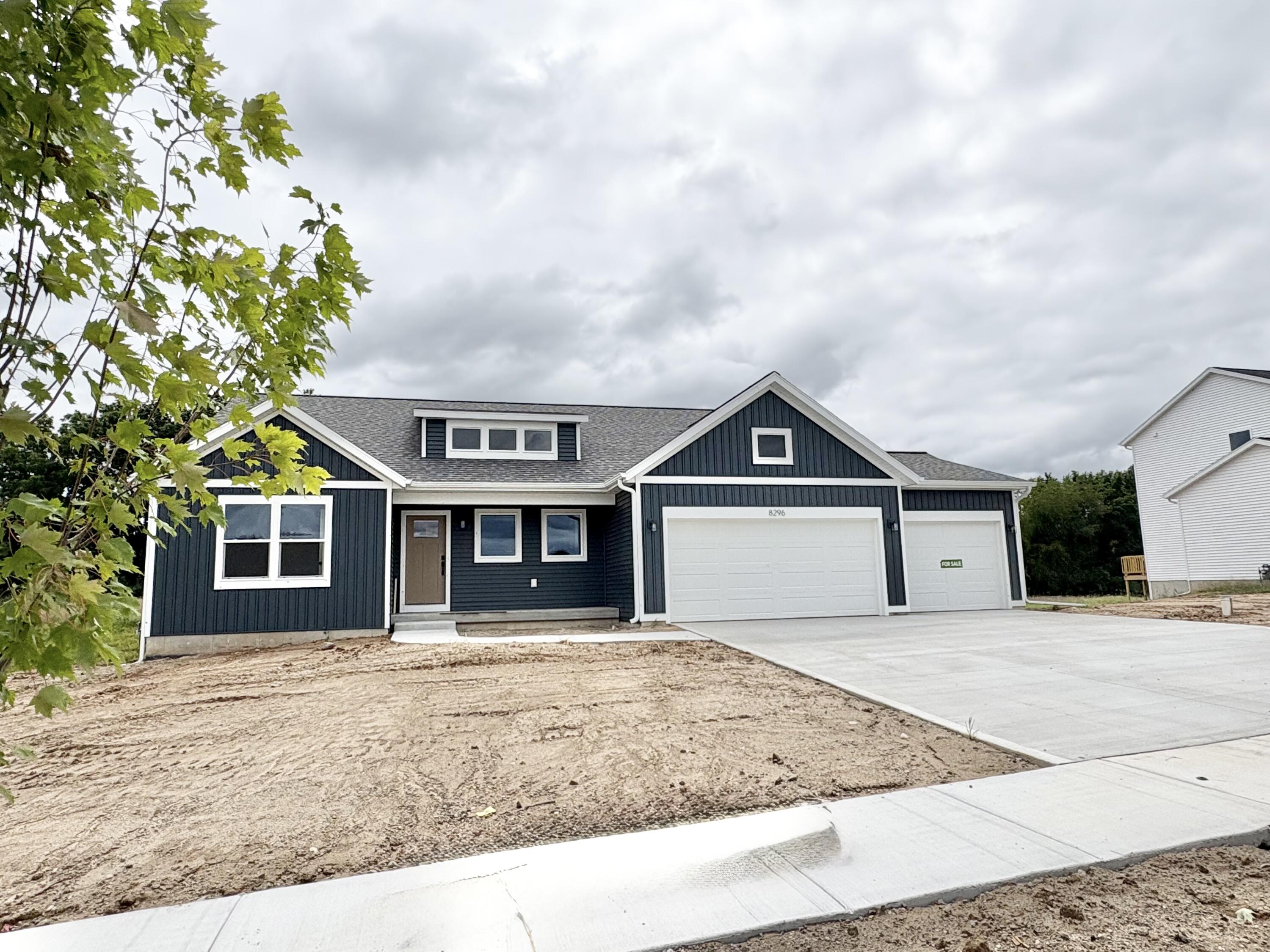 8296 Kettle Oak Drive Se Property Photo 1