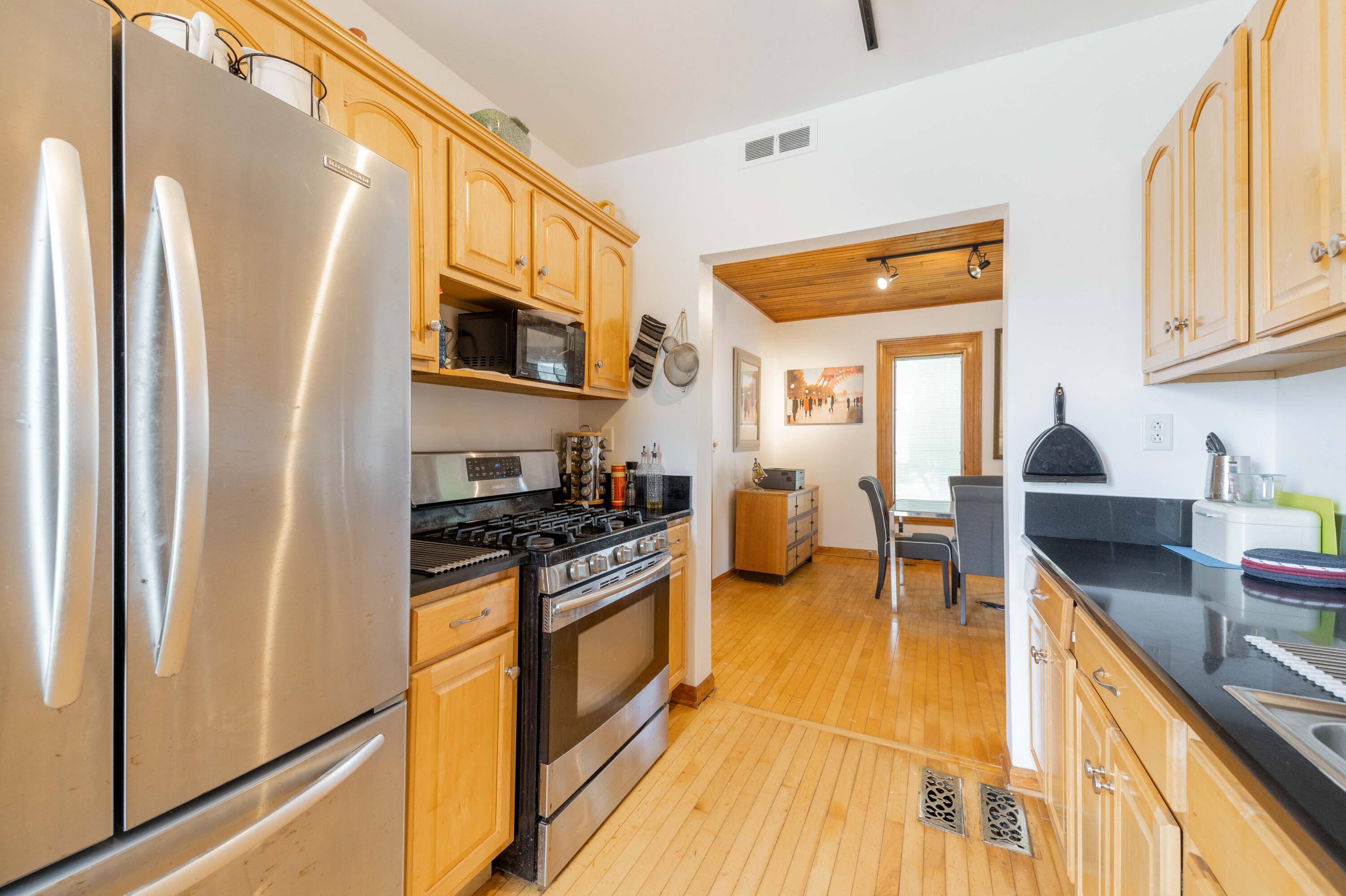 25653 W River Road Property Photo 13