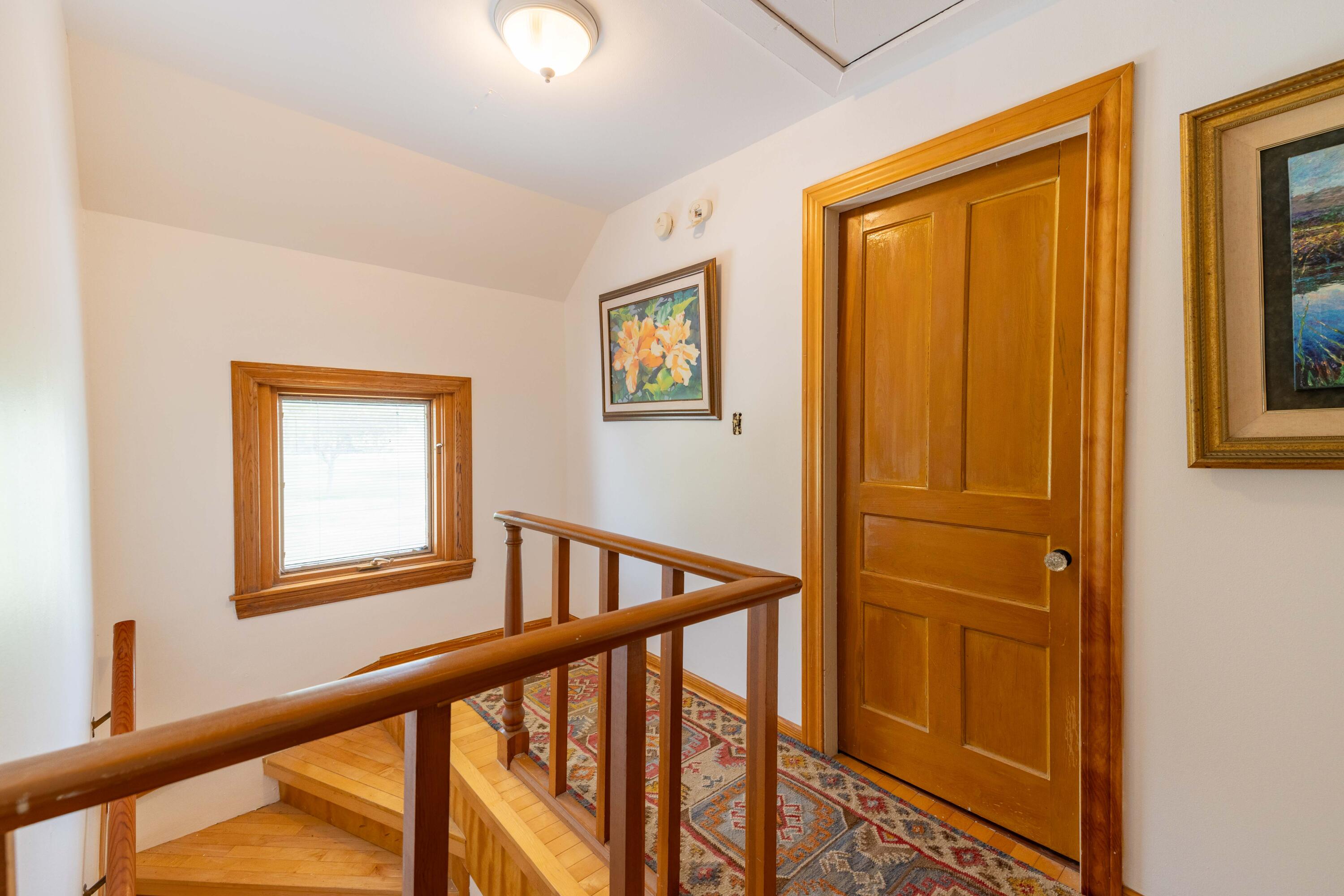 25653 W River Road Property Photo 15