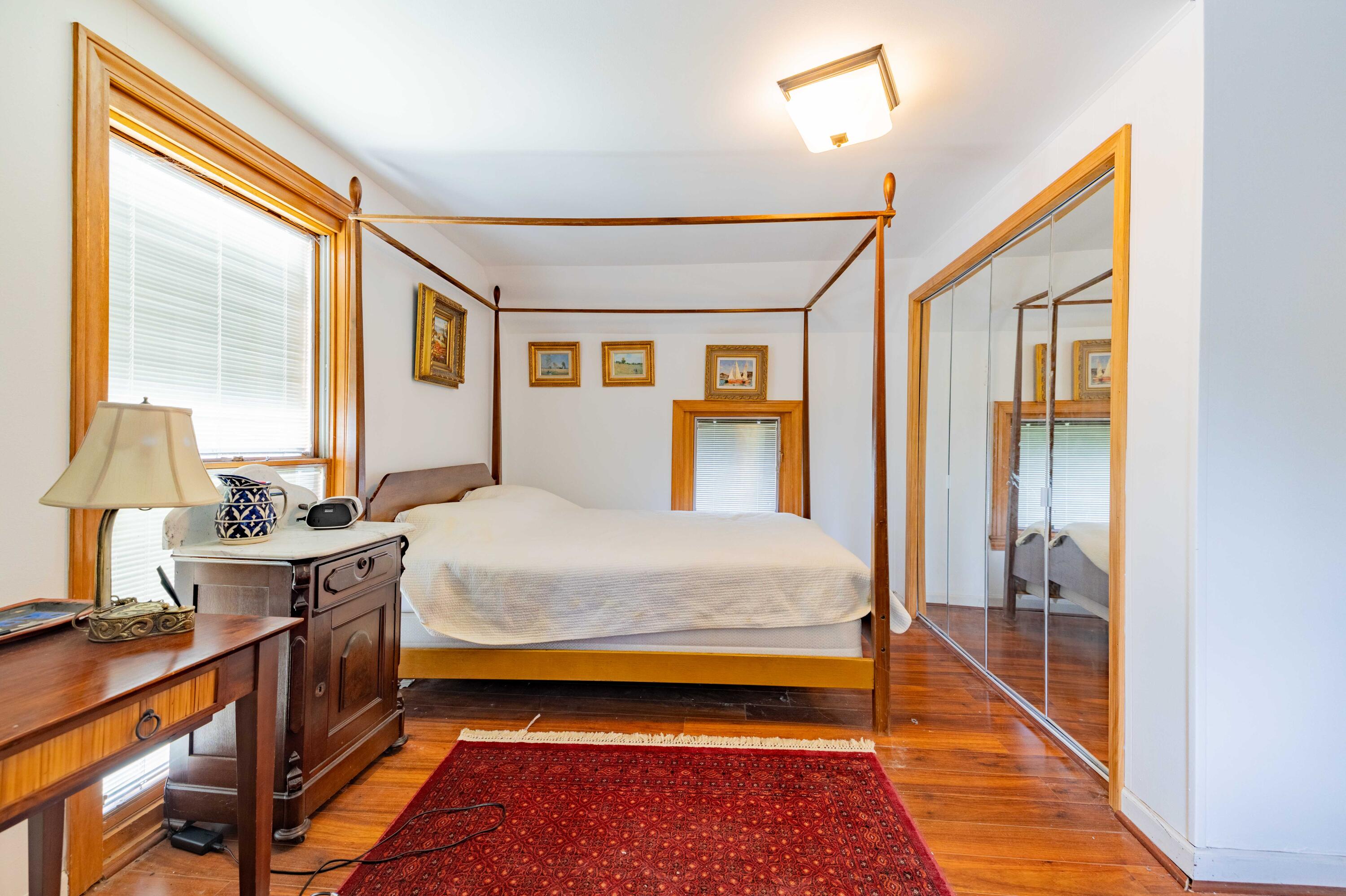 25653 W River Road Property Photo 17