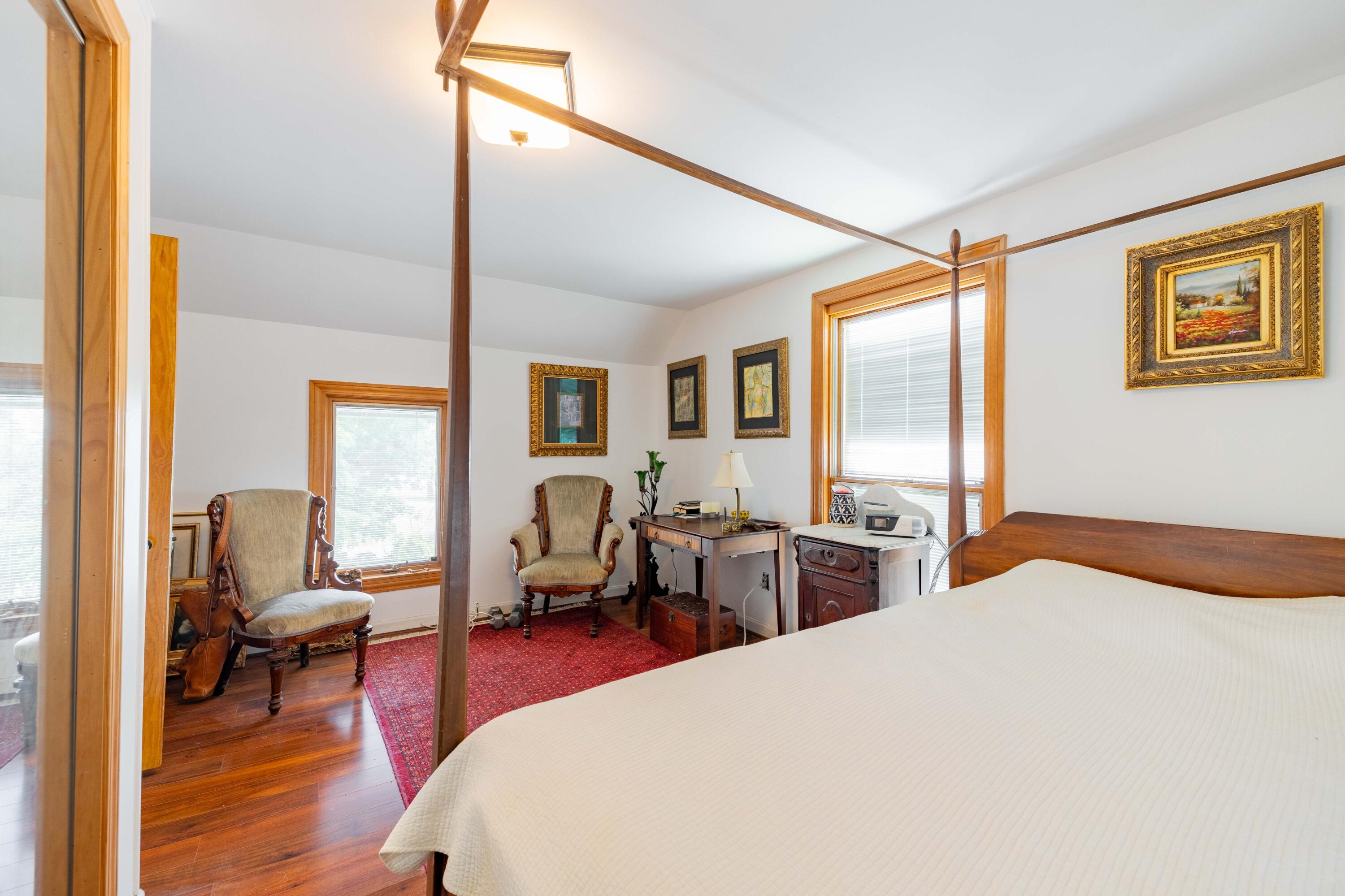 25653 W River Road Property Photo 18