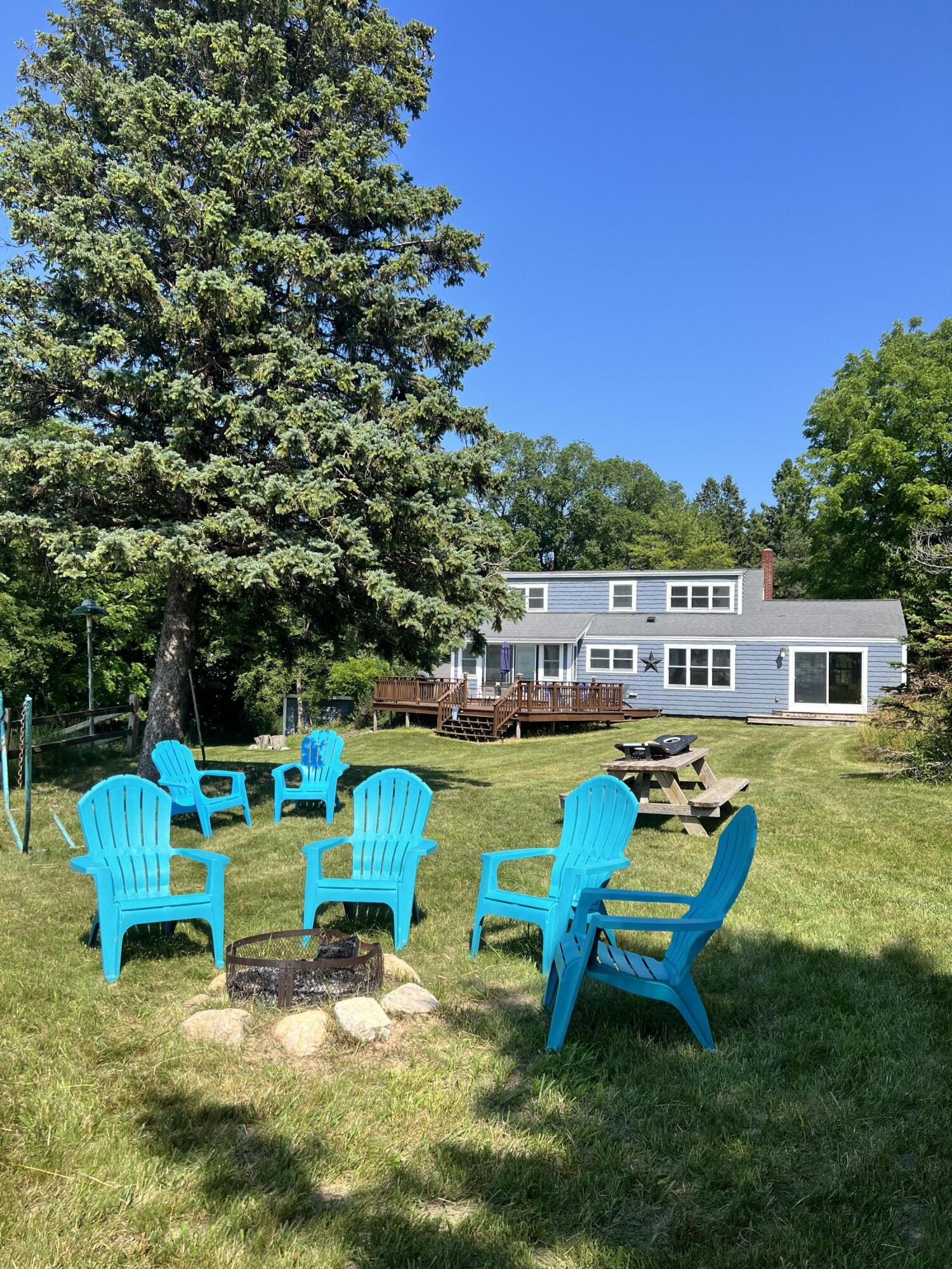 2177 S Lakeshore Drive Property Photo 5