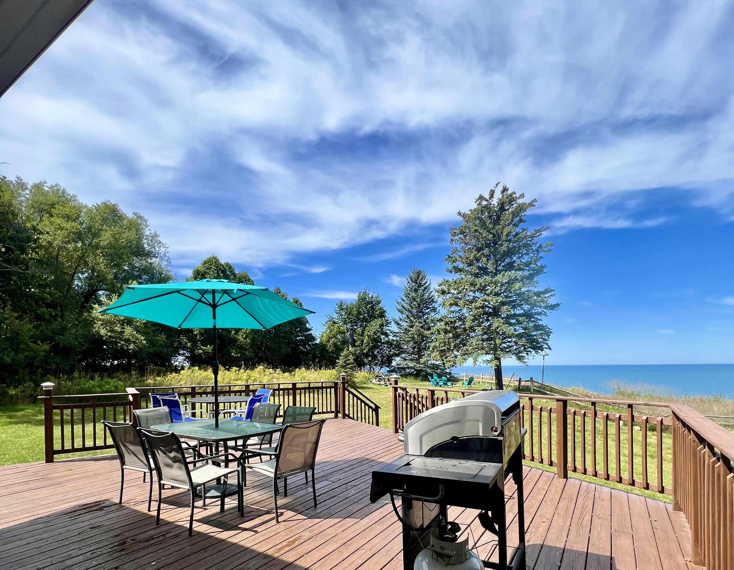 2177 S Lakeshore Drive Property Photo 10