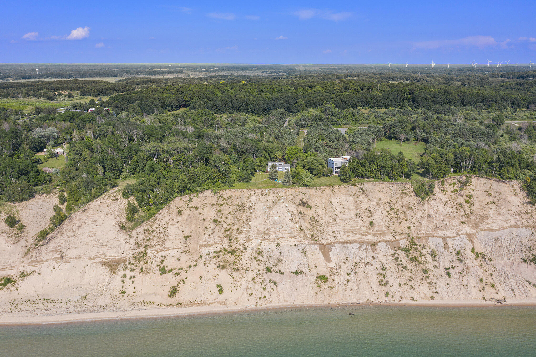 2177 S Lakeshore Drive Property Photo 14