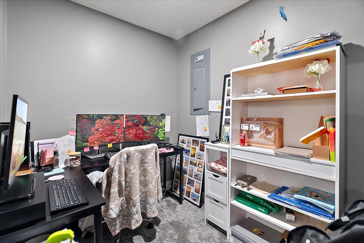 5922 Sable Ridge Drive Se Property Photo 46