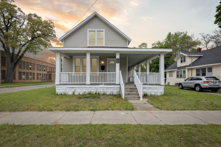 602 Ada Avenue Property Photo 1